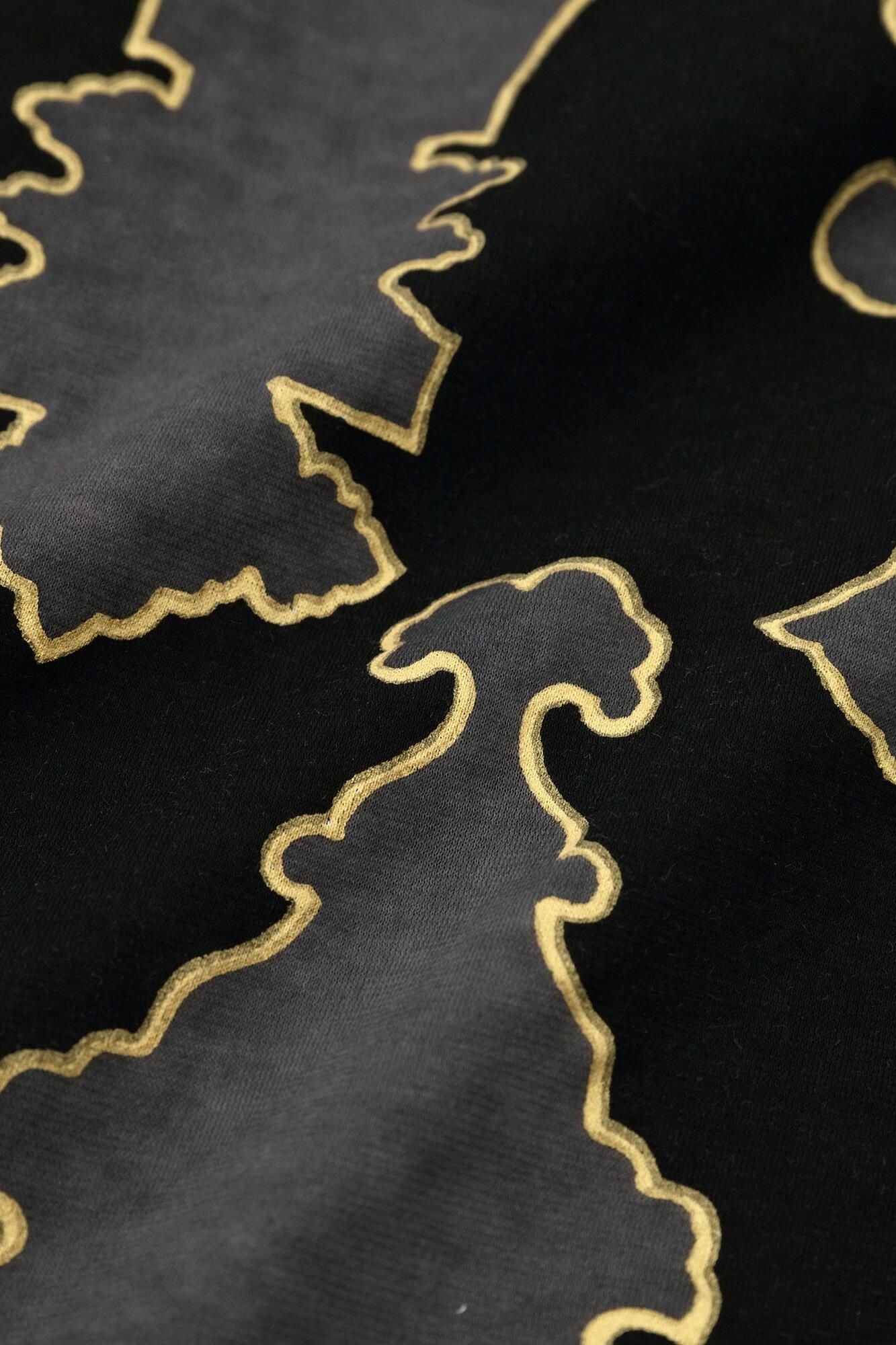 V領上衣 長袖／裝飾金具