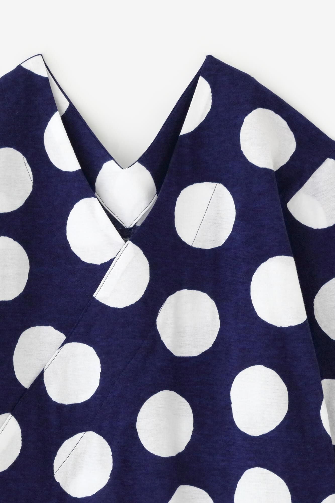 拉出领，全长/水玉，深蓝色