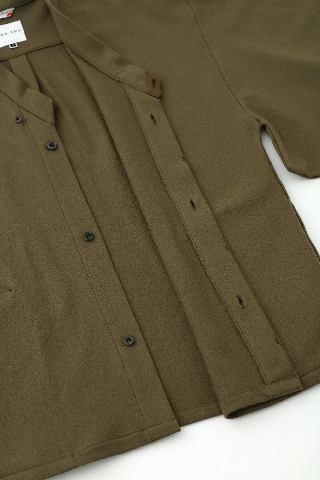 梳毛 針織圓弧袖襯衫 細領 短版／璃寛茶色