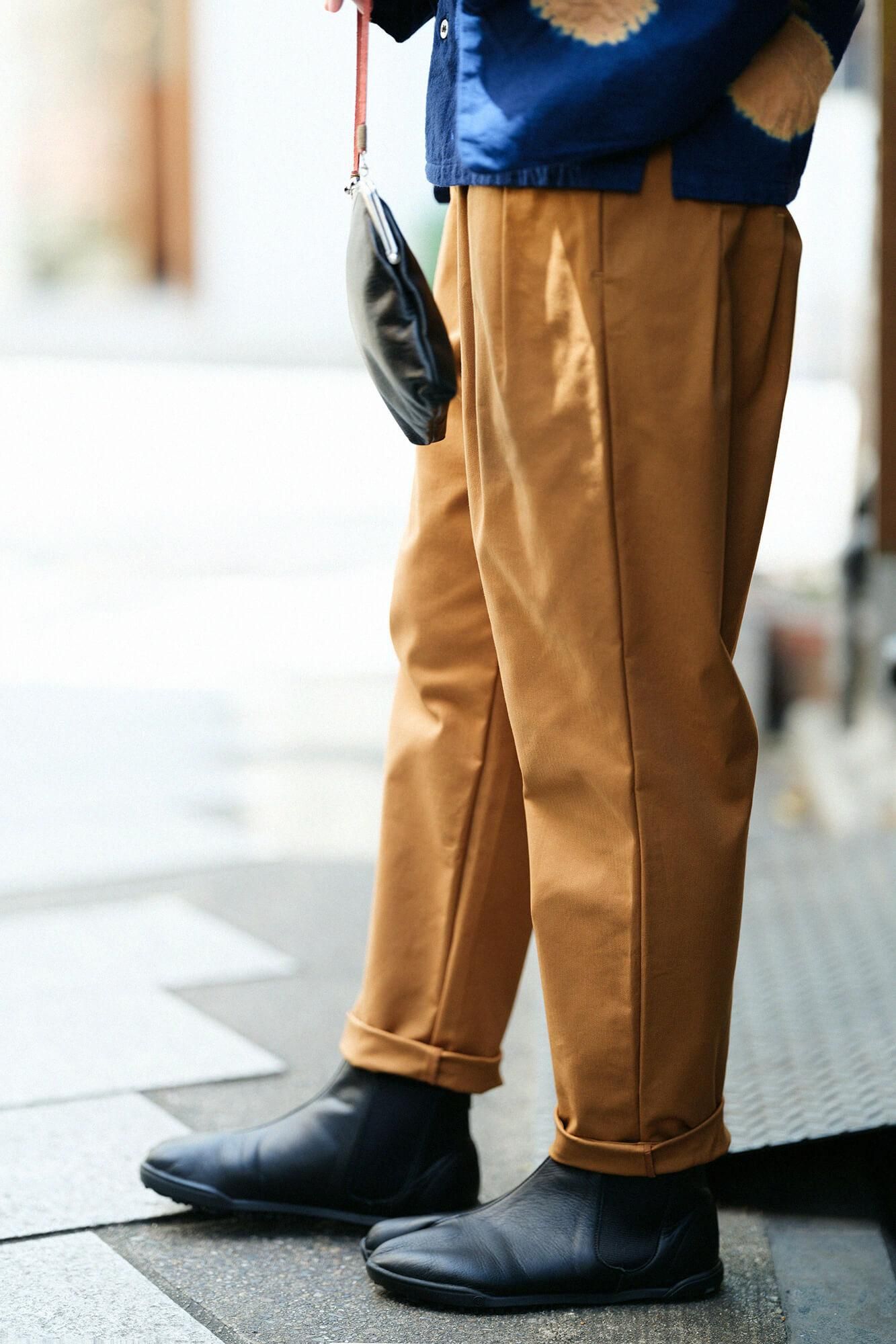 「SOU・SOU」サイドゴア仕様の革足袋／いろは底 ほぼ未使用　値引き交渉可 サイドゴア 革足袋 いろは底／鈍色（にびいろ）