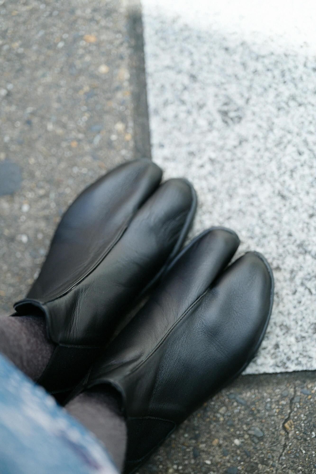 週末セール！sousou サイドゴア　革足袋　いろは底 サイドゴア 革足袋 いろは底／濡羽色（ぬればいろ）