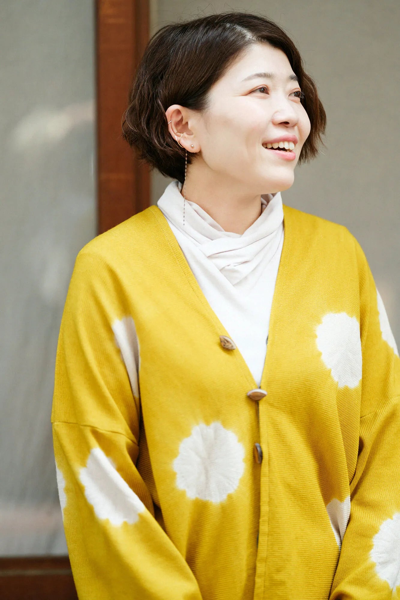 【net限定】近清絞り 梳毛（そもう） はつき／水玉大（みずたまだい） 芥子色（からしいろ）×灰白色（かいはくしょく）