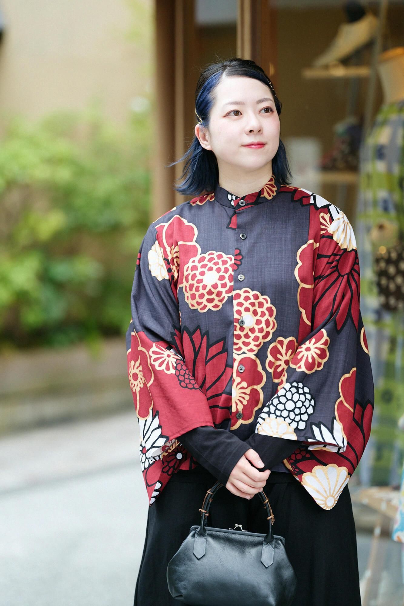 モスリン 草衣（そうい） 上（うえ）／金襴緞子（きんらんどんす）