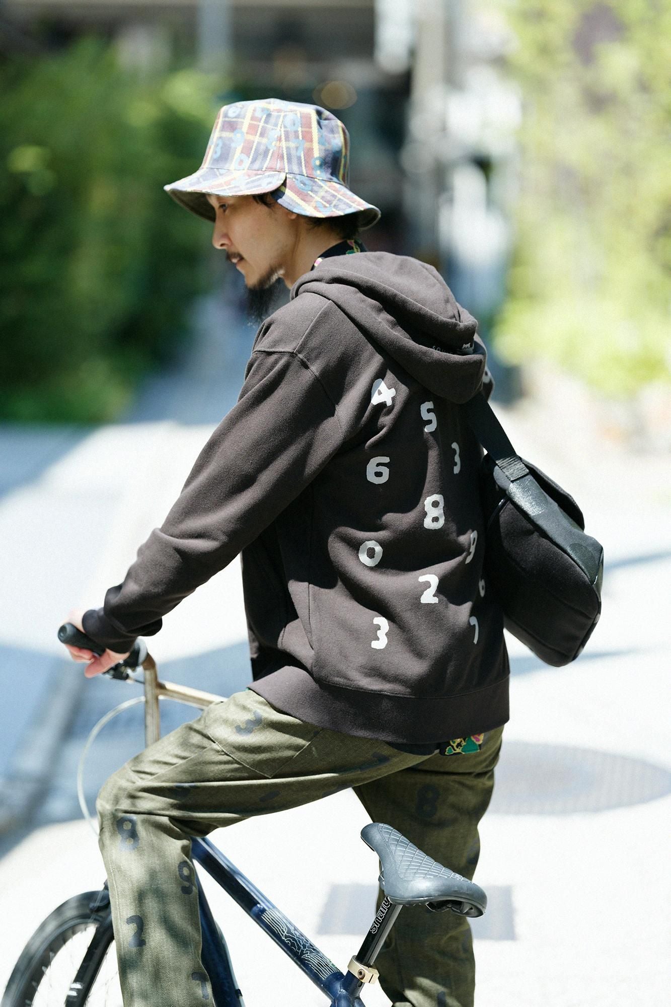 SO-SU-U デポルターレ ZIP UP スウェットパーカー[9.7]／ブラック