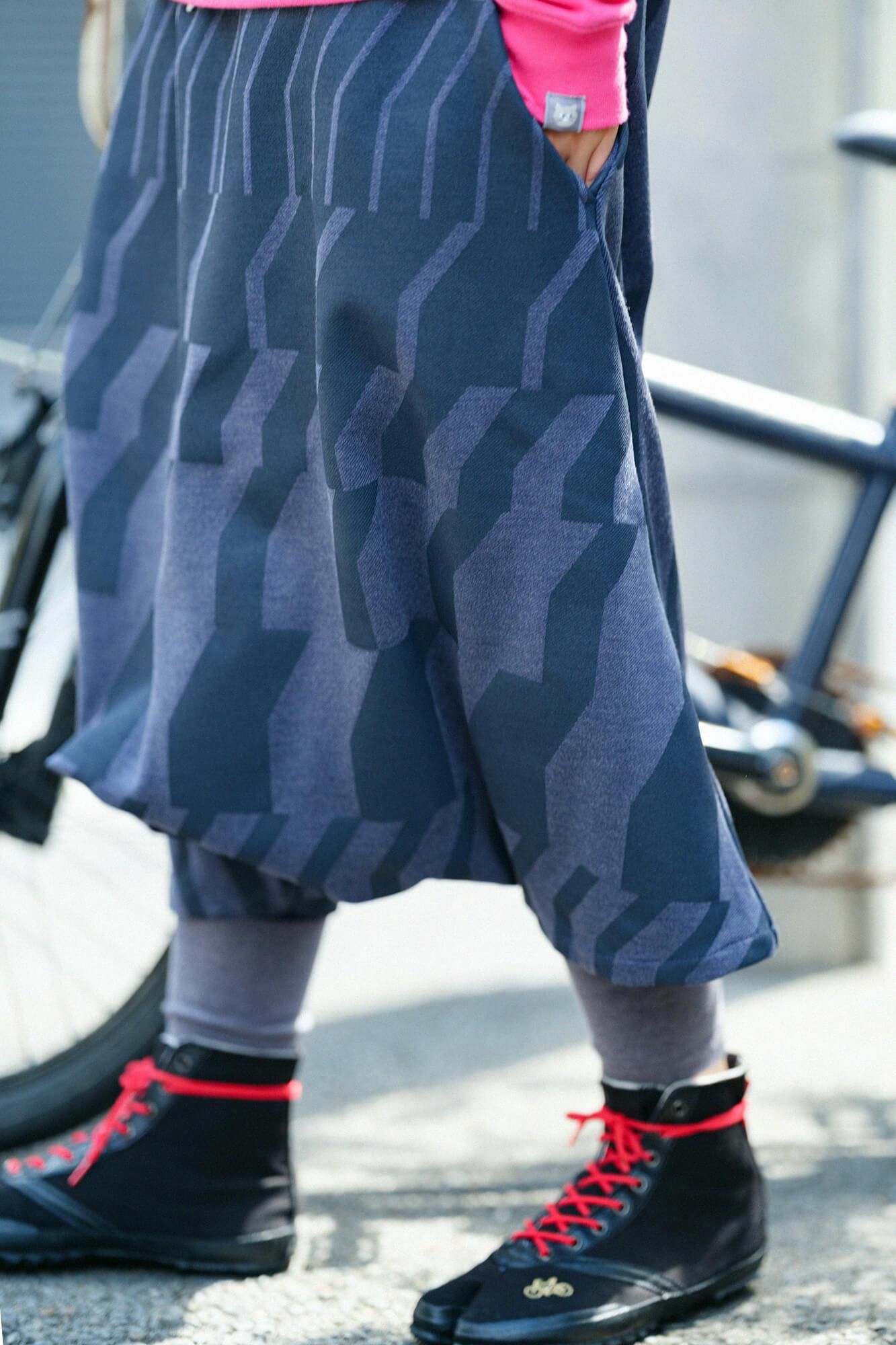 Soft Thermo(R)斜紋針織大文字山 飛鼠褲／漸段 灰藍色