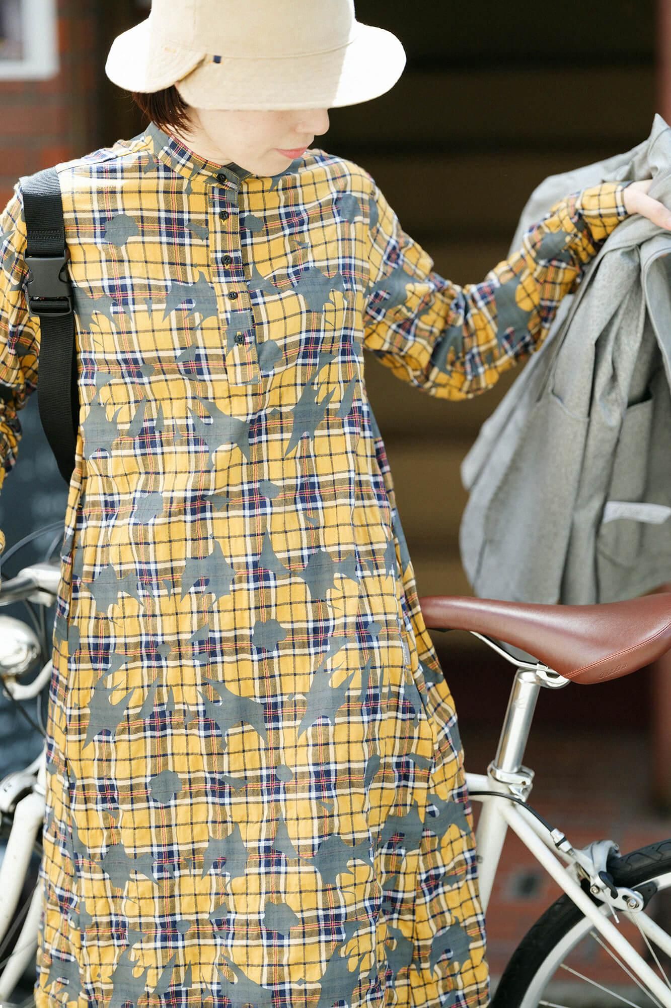 人字节检查H.N.骑自行车连衣裙/ohreka