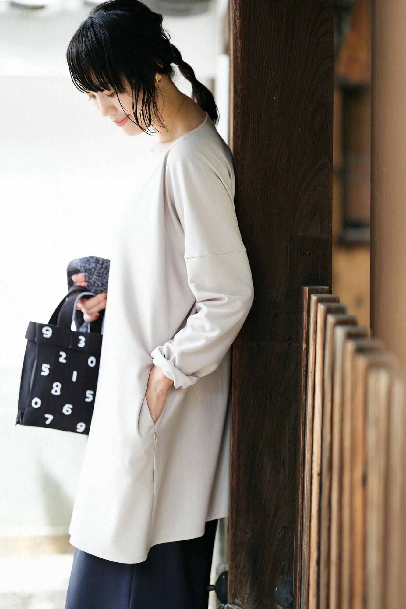 Pontiloma-L/A-Tunika mit U-Boot-Ausschnitt aus Wollmischung/Grauweiß