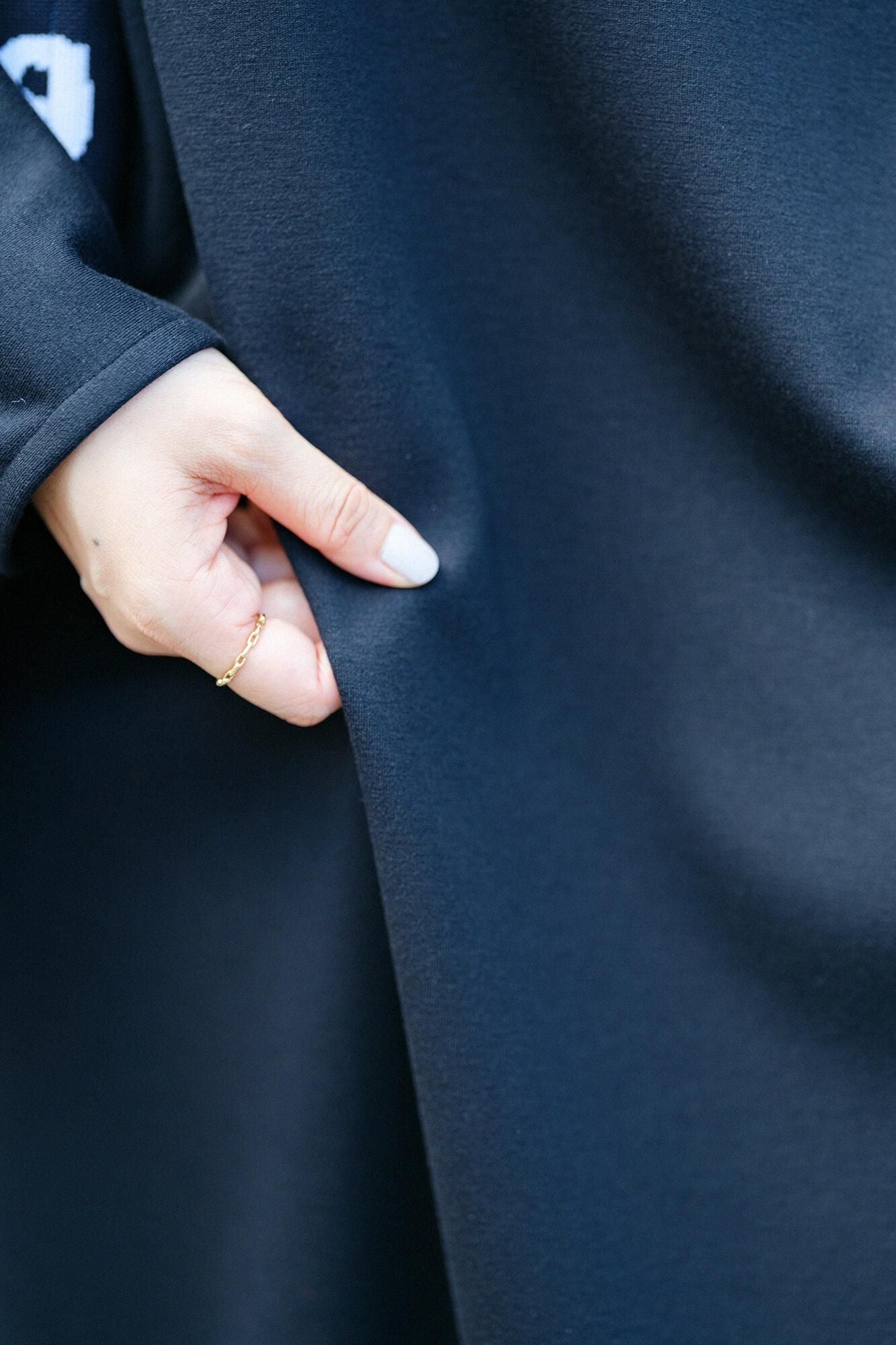 羊毛混合打孔roma船颈L/S连衣裙/湿羽毛颜色（Nuarairo）