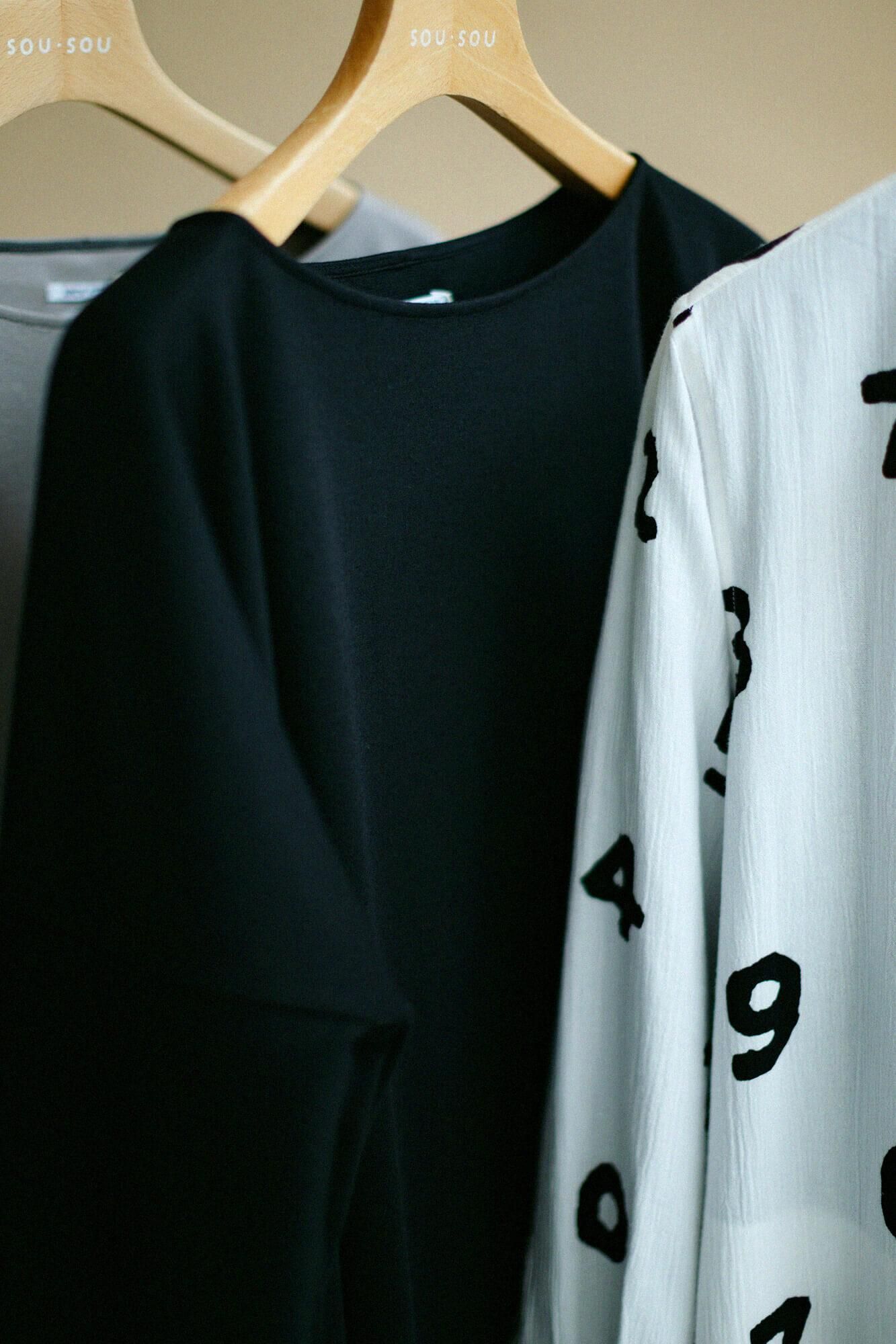 羊毛混合打孔roma船颈L/S连衣裙/湿羽毛颜色（Nuarairo）