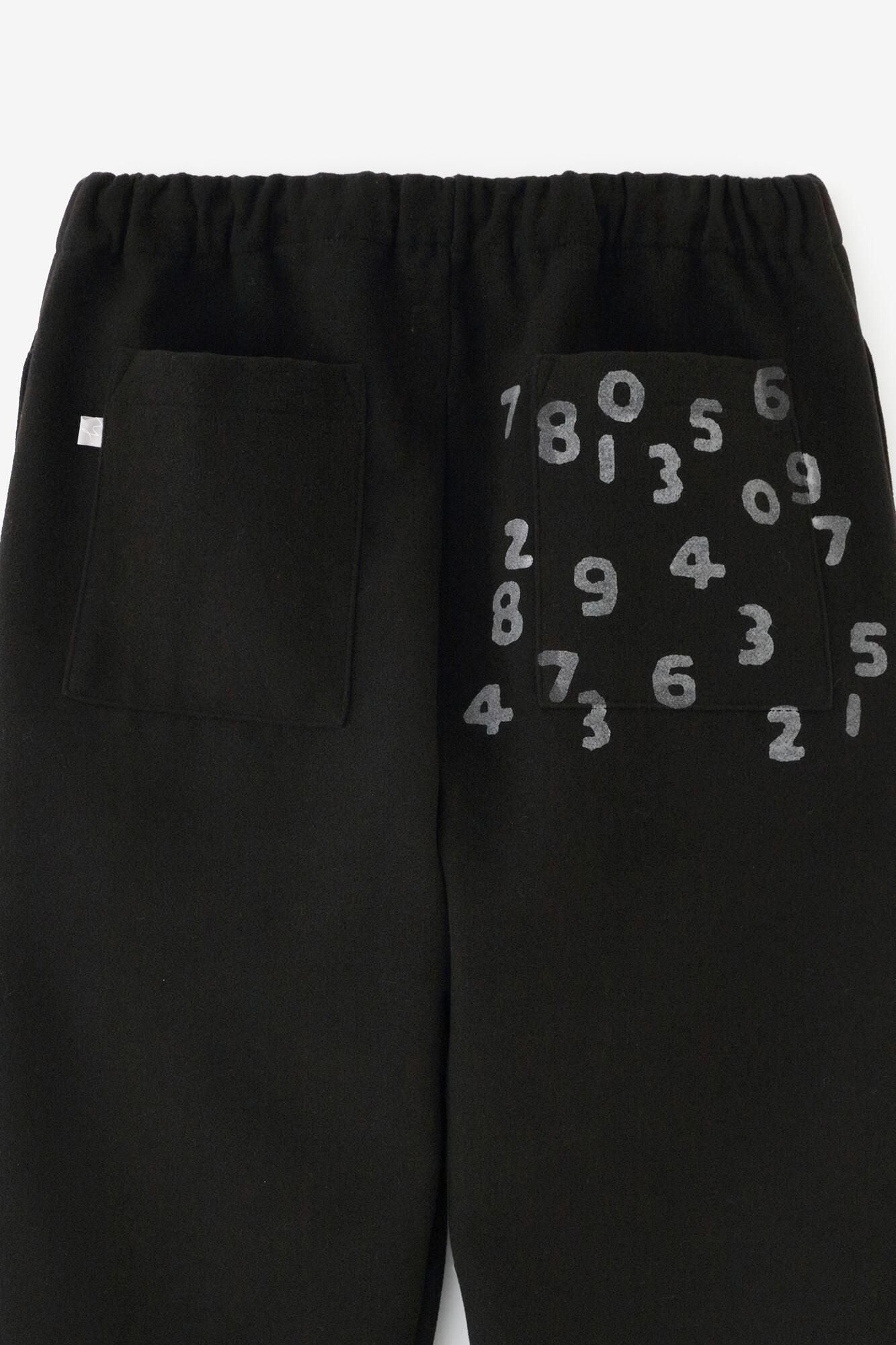 【online한정】멜턴 이지 테이퍼드 팬츠／검은색