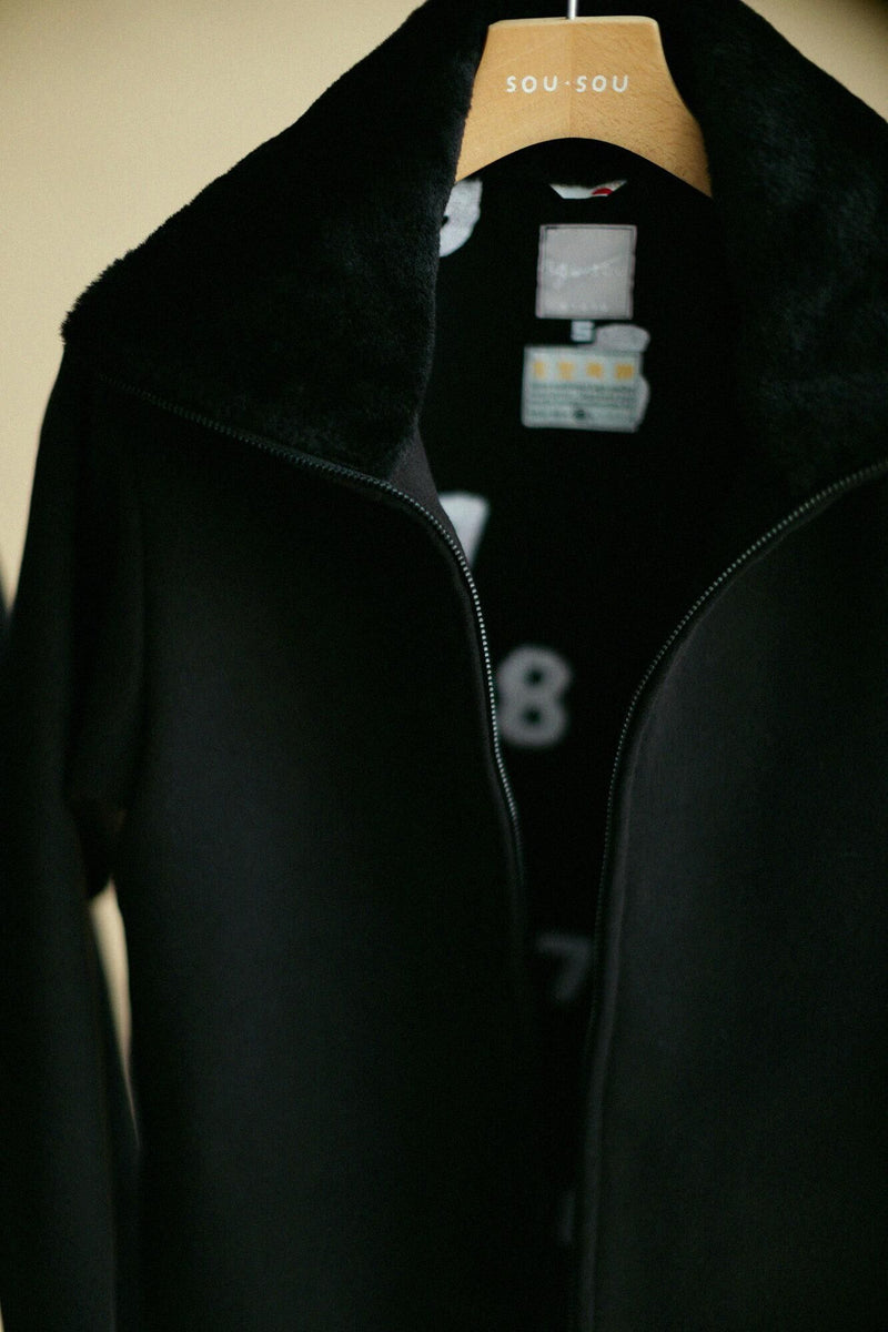 ハイネックブルゾン