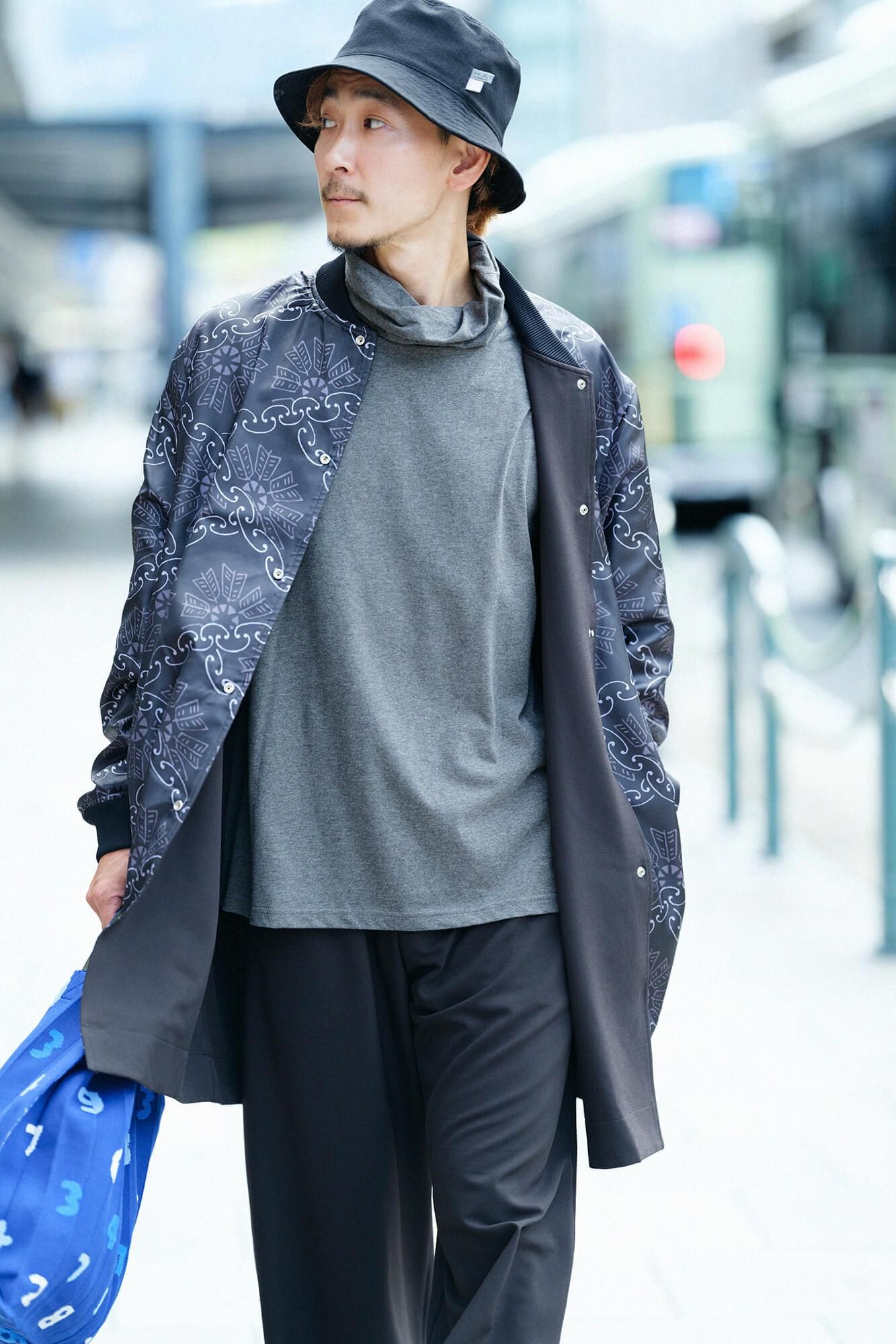 【net限定】リバーシブルブルゾン／濡羽色（ぬればいろ）×環繋ぎ矢車文（かんつなぎやぐるまもん） 写し（うつし）