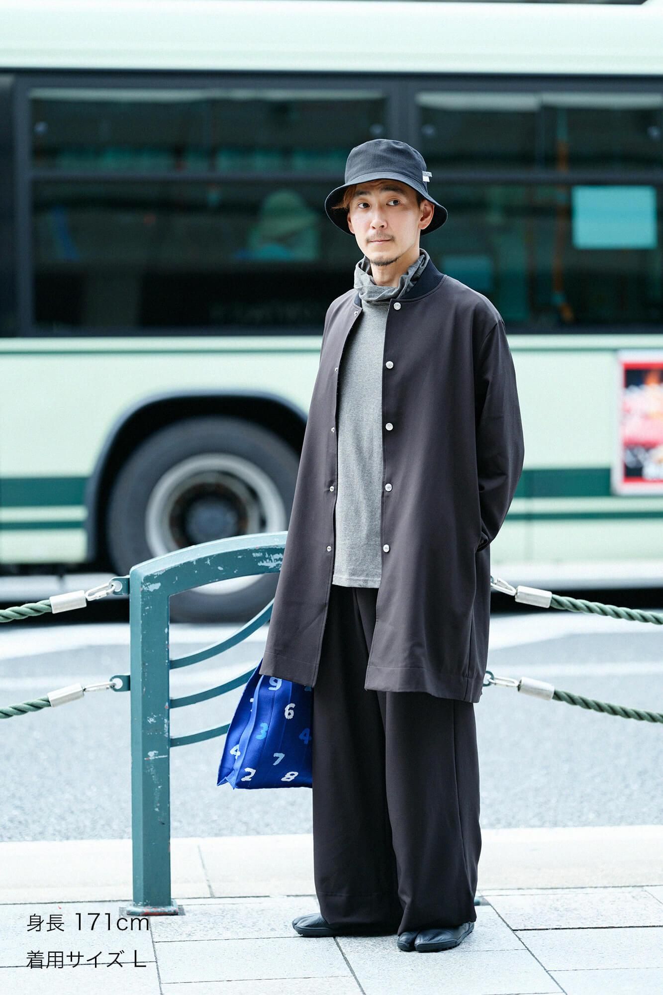 【net限定】リバーシブルブルゾン／濡羽色（ぬればいろ）×環繋ぎ矢車文（かんつなぎやぐるまもん） 写し（うつし）