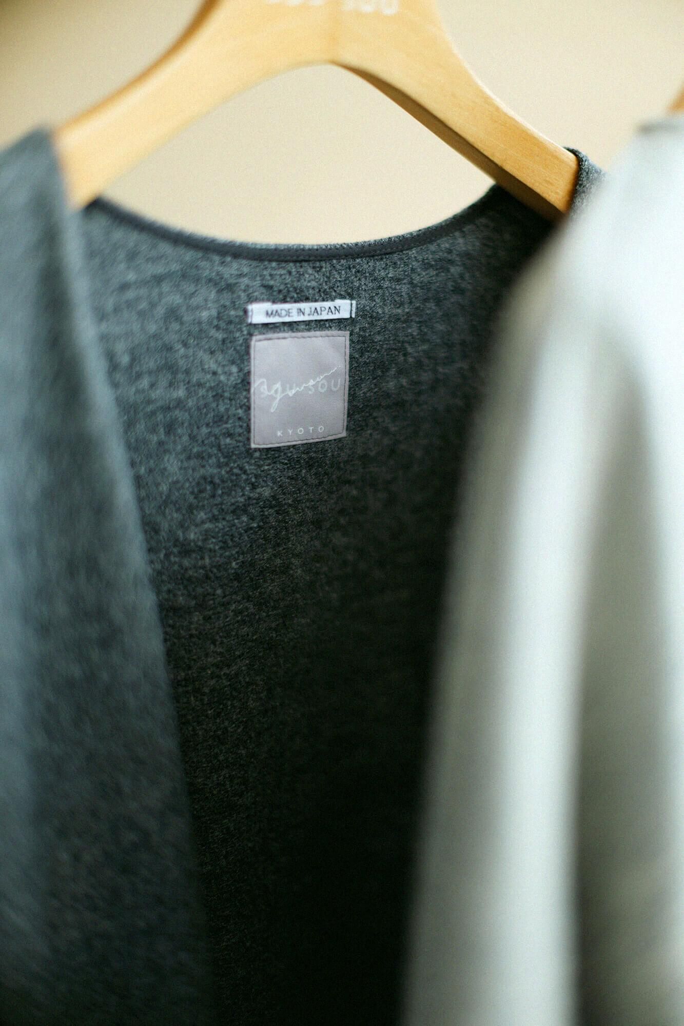 Super 100's Wool V-neck Light Coat / Grey Ink