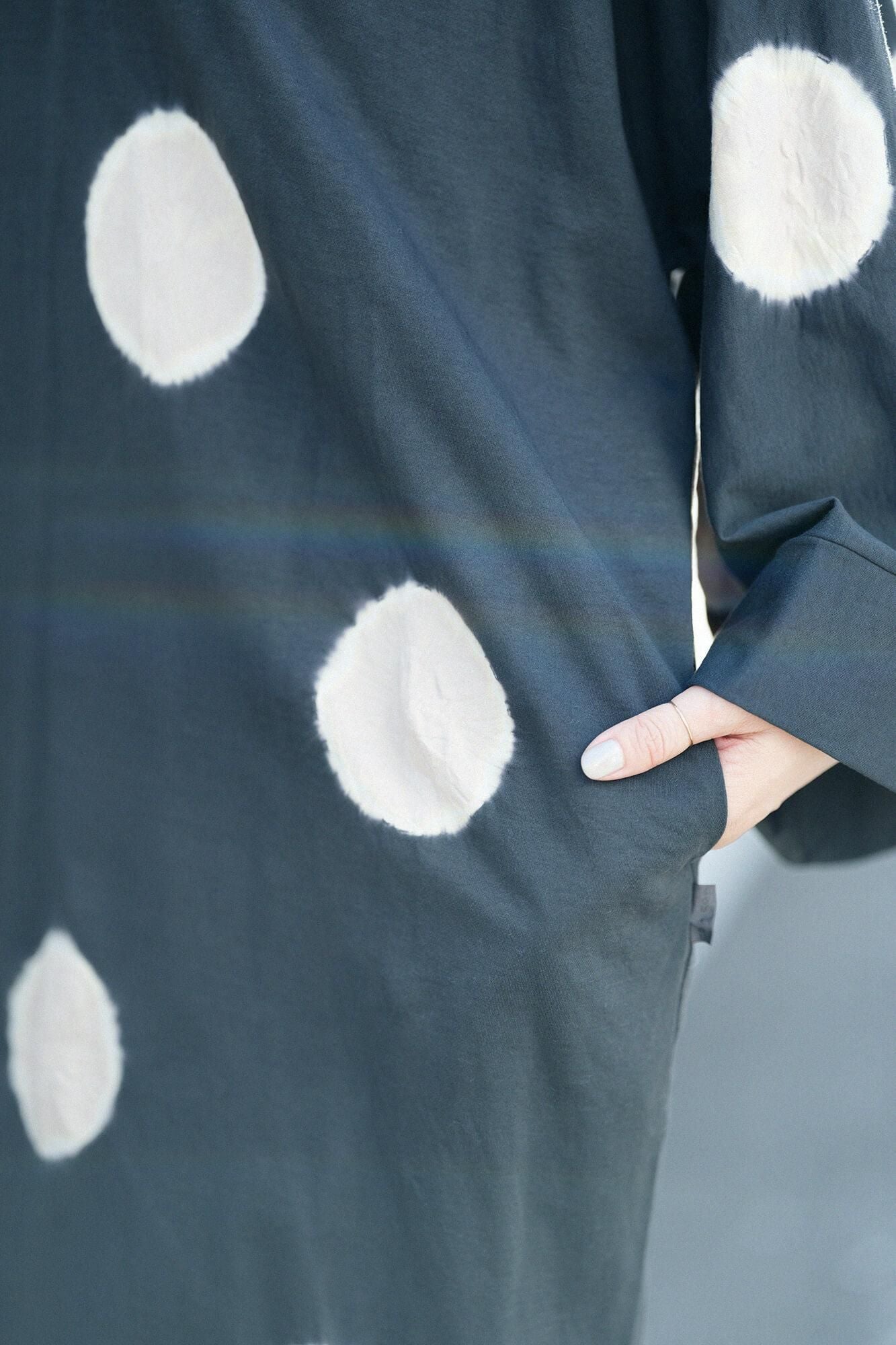 net限定】たばた絞り 細裏毛（さざれうらけ） 長風靡（ながふうび） 抜