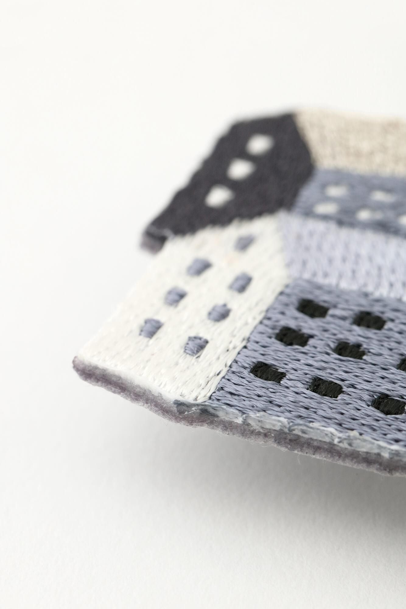 刺繍飾り（ししゅうかざり）／北の国 白夜（びゃくや）