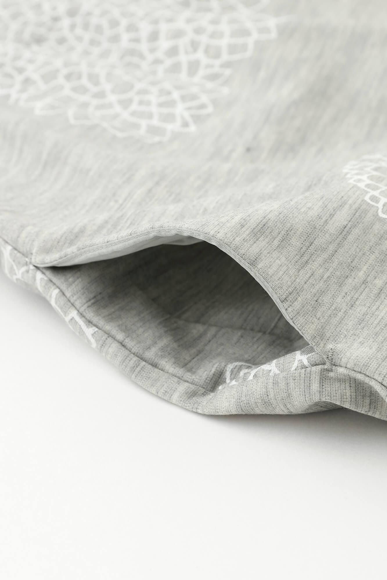 梳毛 雙面編 狹風靡 和服領長版洋裝／雲間菊 淡灰色