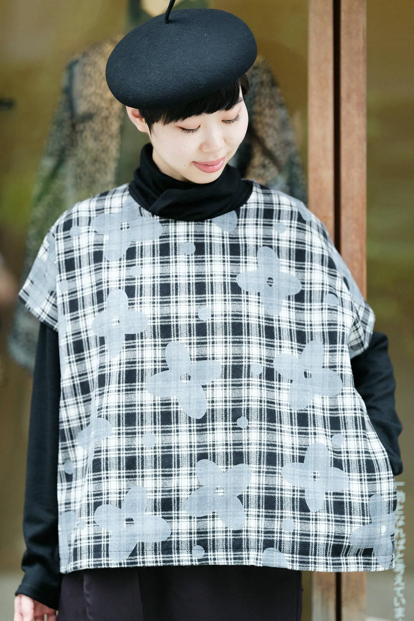 [预订] [仅限在线] 精纺格纹、方袍、肩线/山花风（*预计11月25日左右发货）