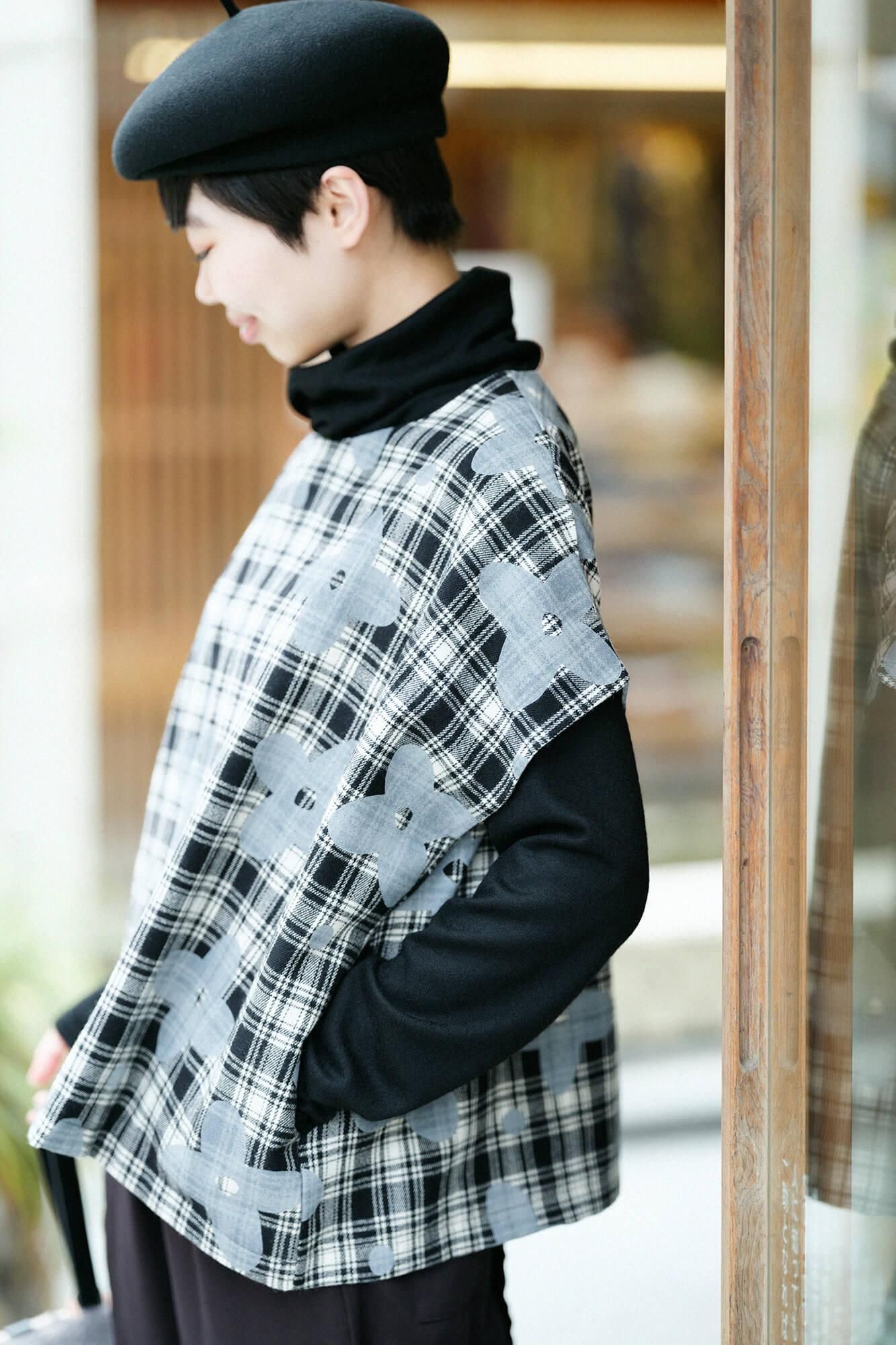 [预订] [仅限在线] 精纺格纹、方袍、肩线/山花风（*预计11月25日左右发货）