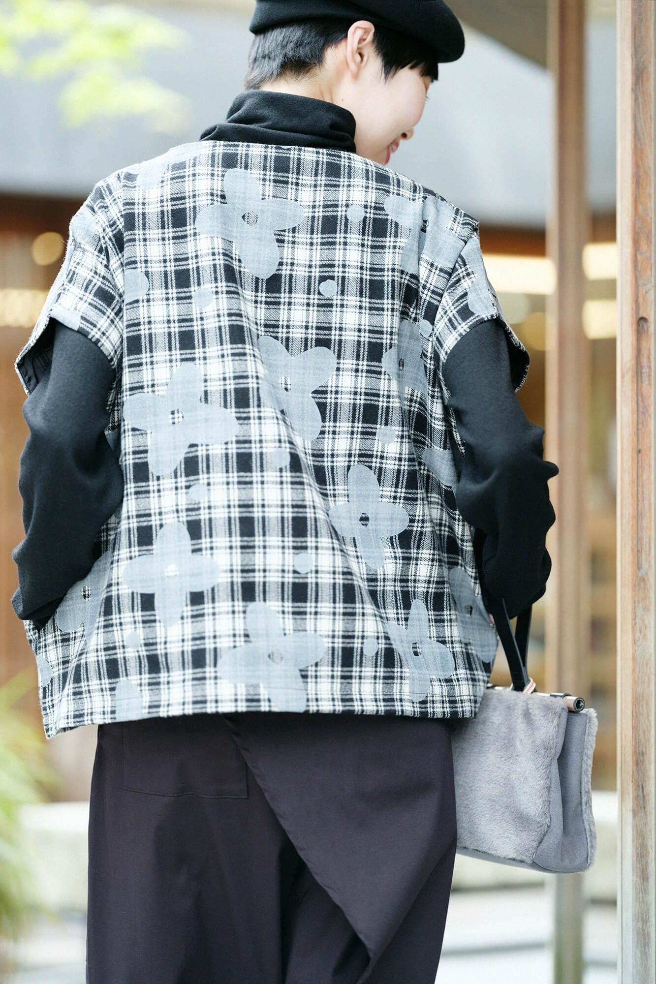 [预订] [仅限在线] 精纺格纹、方袍、肩线/山花风（*预计11月25日左右发货）