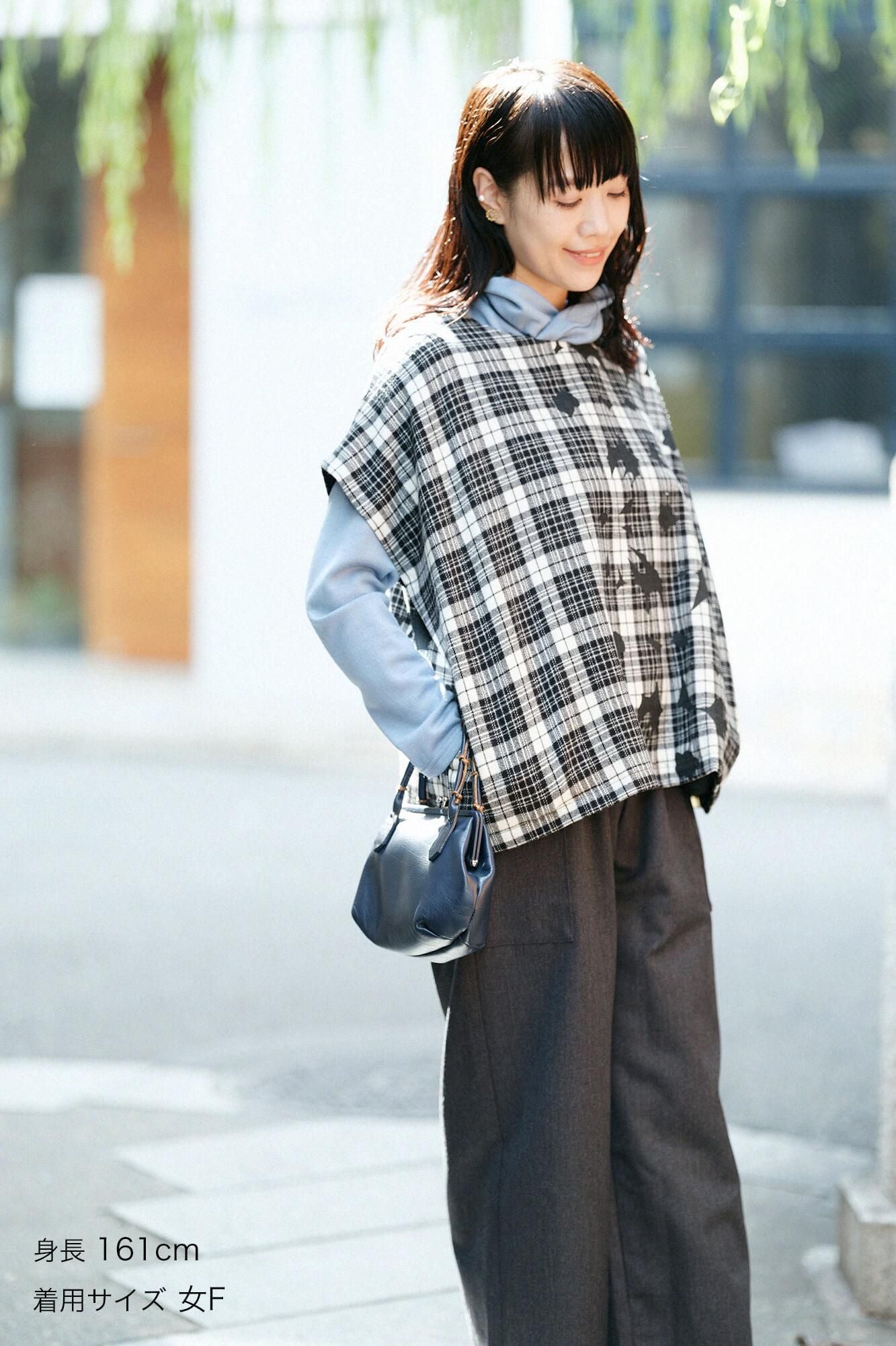 [预订] [仅限在线] 精纺格子织（相羽小织） 方袍（鹿魁） 肩线（片线）/ 随和边缘（洋白）（*预定11月25日左右发货）