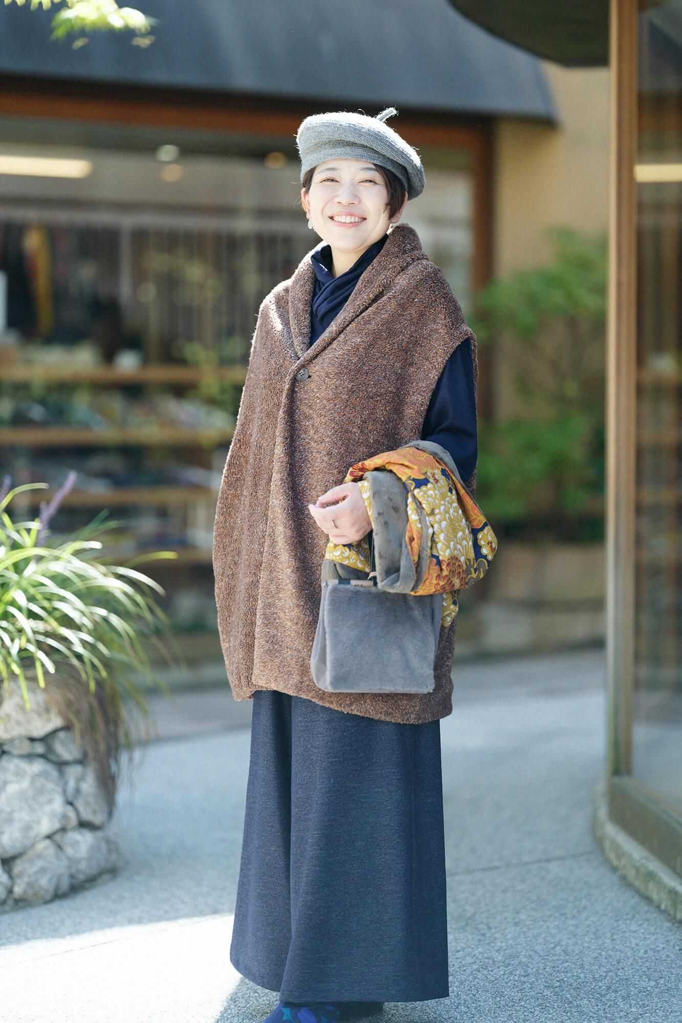 平針織 可洗羊毛 高領上衣／暗藍色