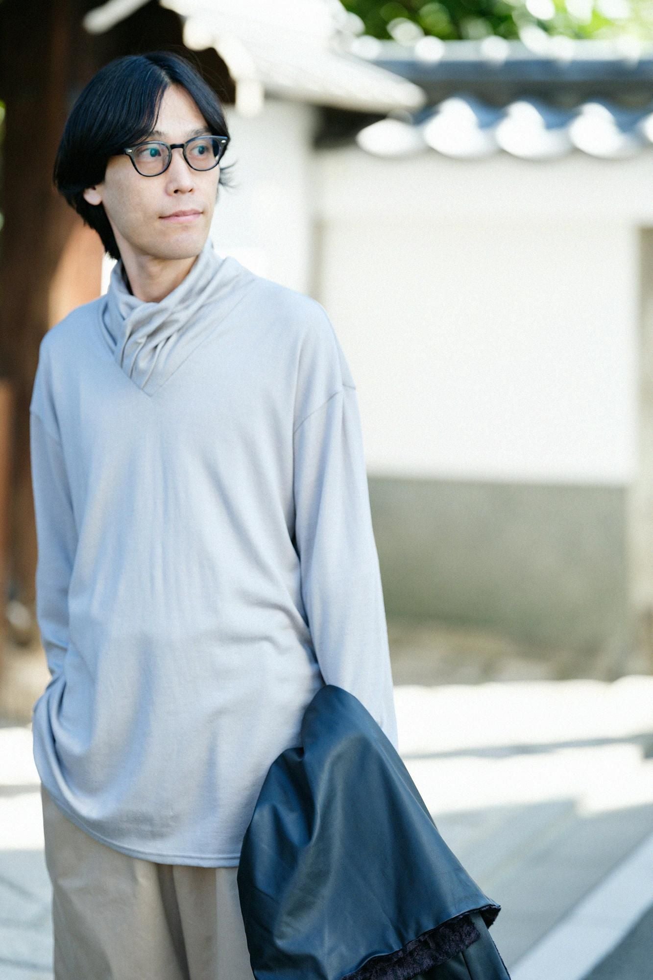 平針織 可洗羊毛 高領上衣／灰汁色