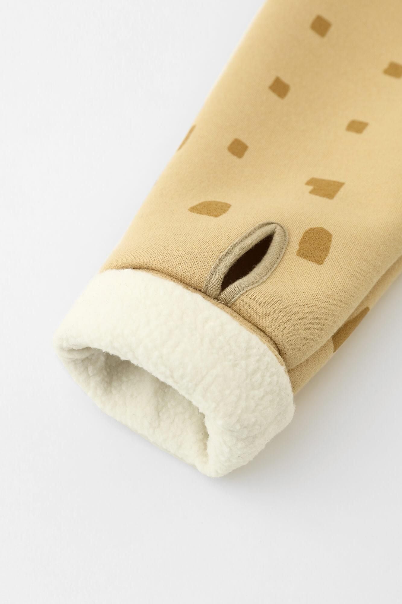 瓦楞針織 高領開襟外套／窗 淡黄色