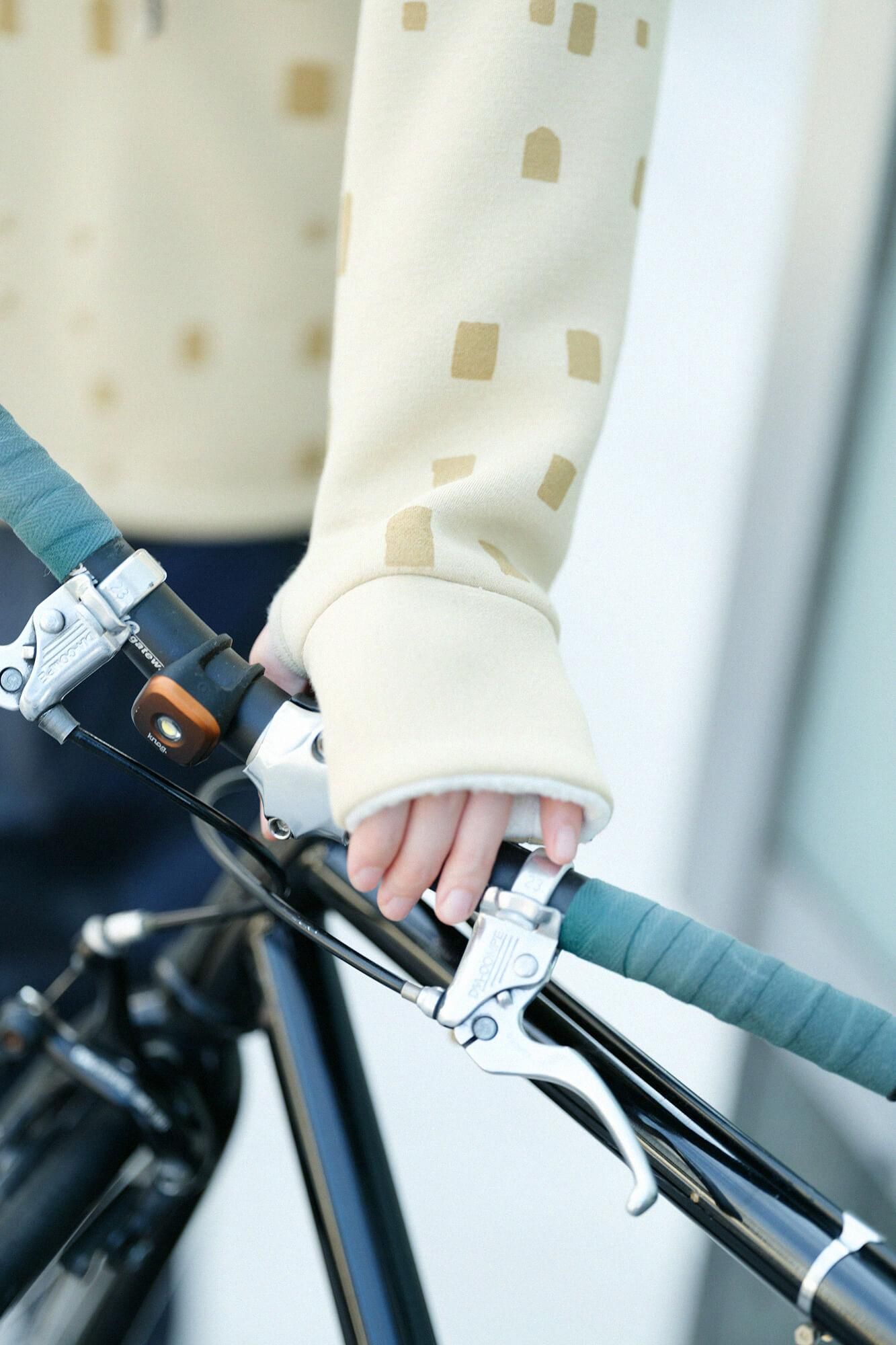 瓦楞針織 高領開襟外套／窗 淡黄色