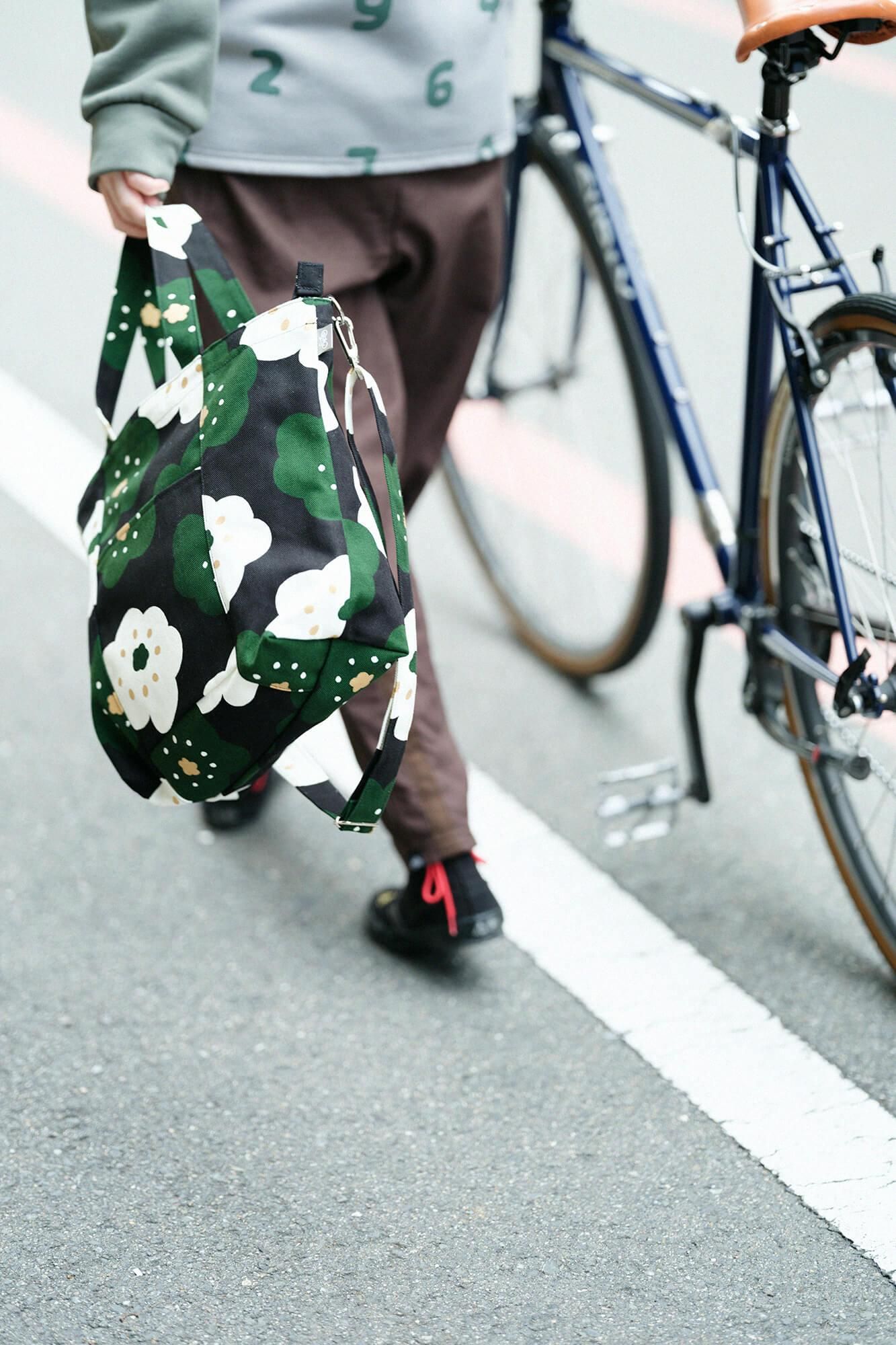 2WAY BIKE トート／ほほえみ 濡羽色（ぬればいろ）