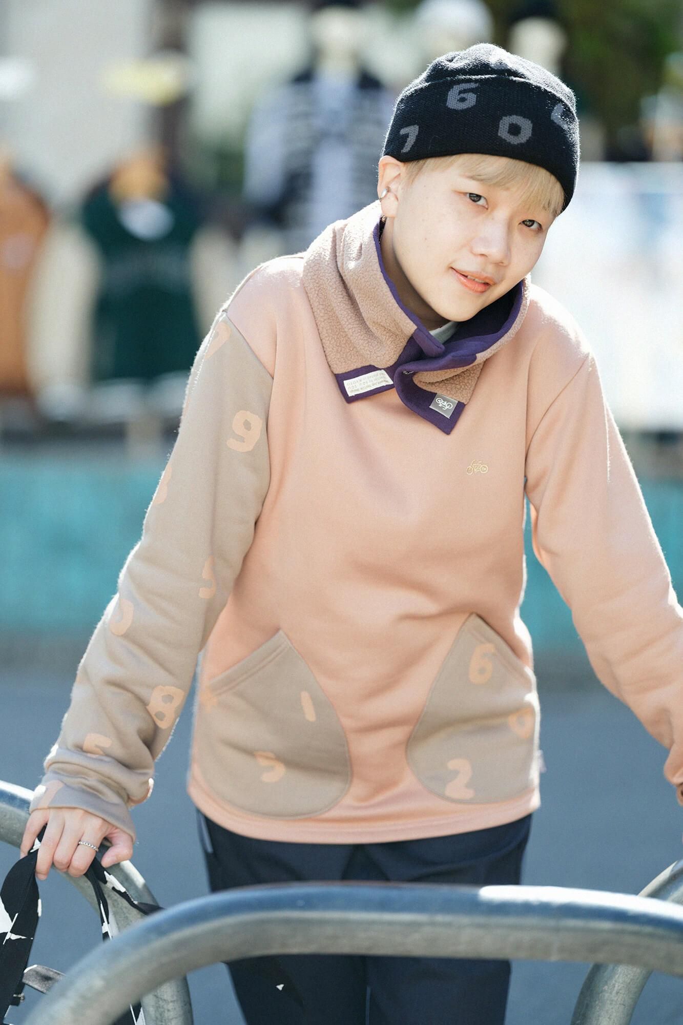 【net限定】リバーシブル BIKEネックウォーマー／チャリンチャリンマーラ 紫紺色（しこんいろ）