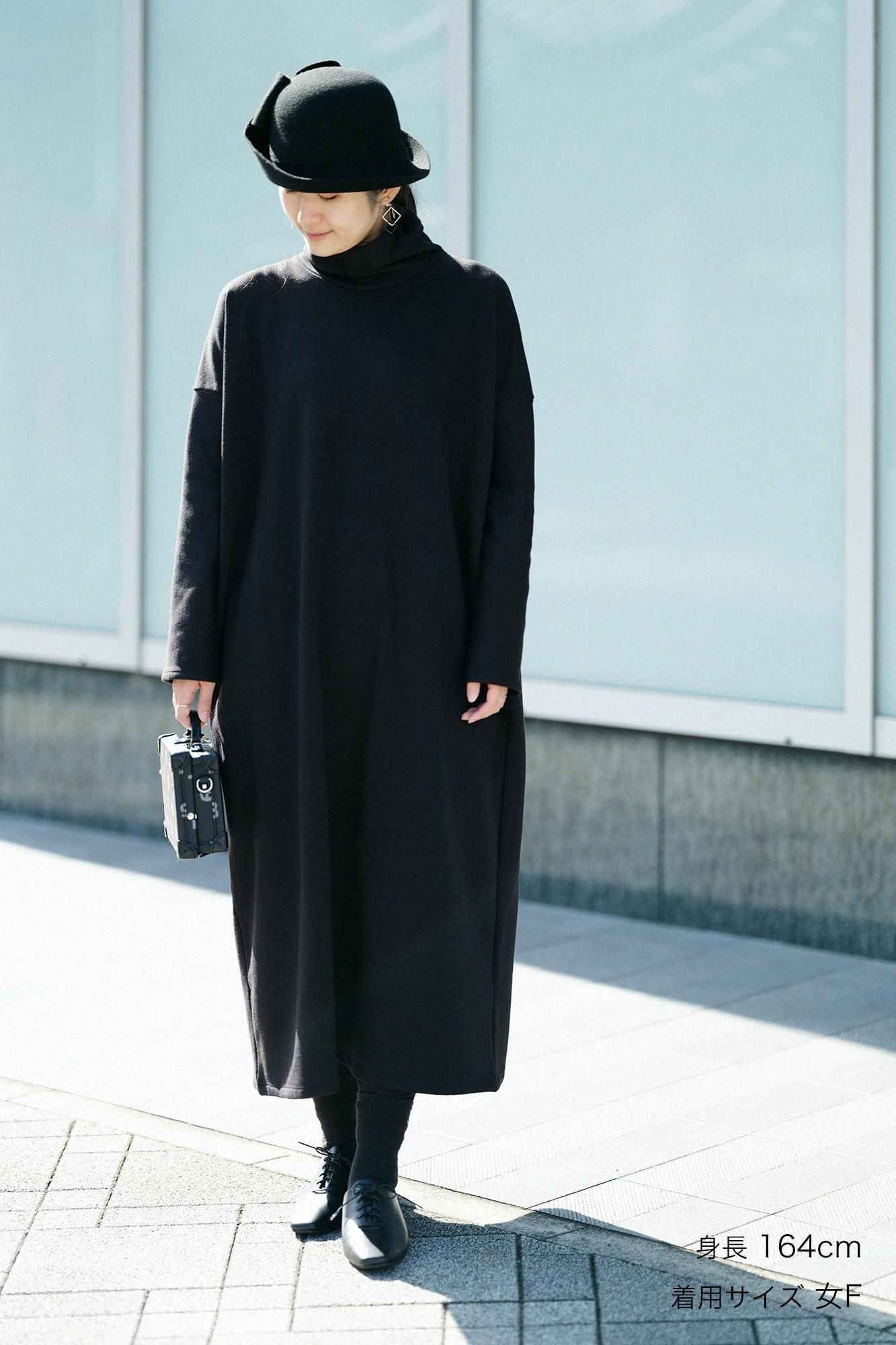 【預購】Soft Thermo(R) 內起絨高領長袖連身裙 超長版／黑色（※預計於12月9日左右發貨）