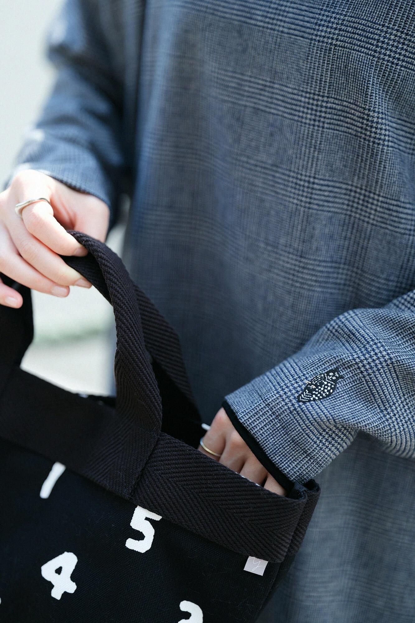 ハウンドトゥースチェック ロングスリーブチュニック／灰青（はいあお）