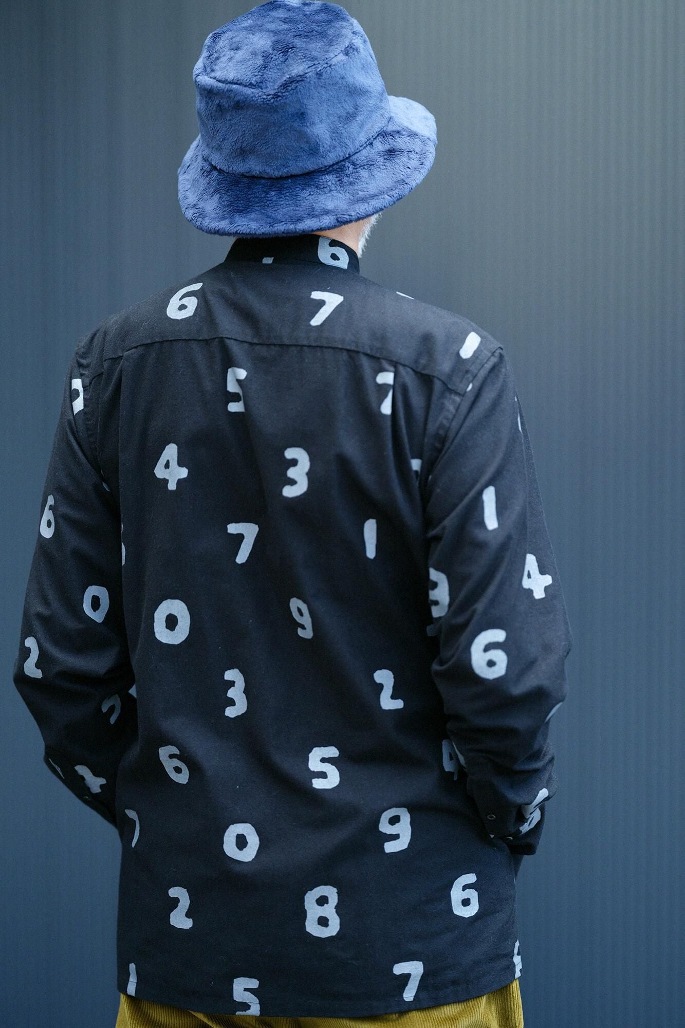 起毛斜紋織 20/20 立領長袖襯衫／SO-SU-U十數 黑色