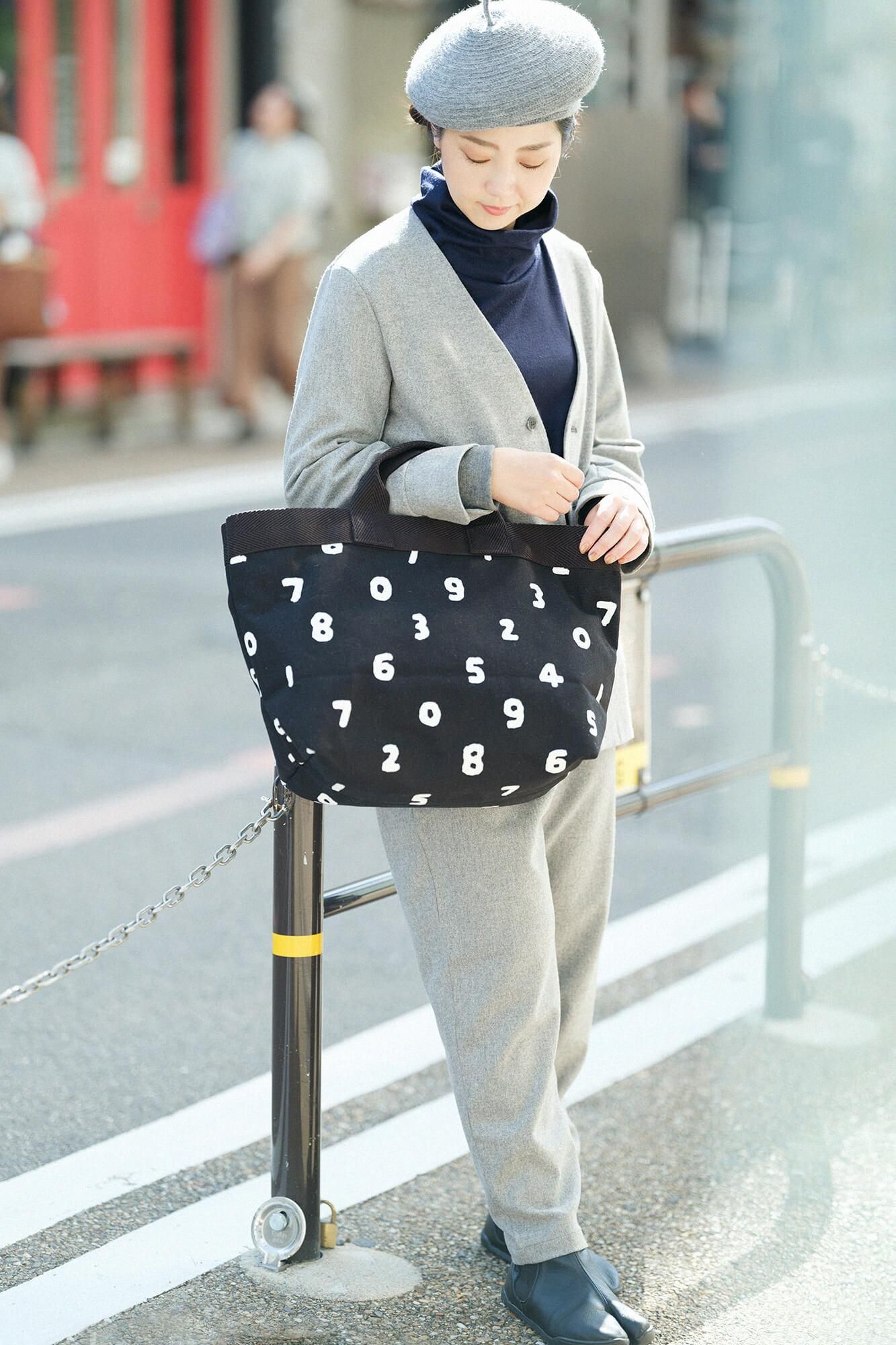 【Pre-order】Washable Plain Stitch Wool Twist Turtle Neck Tunic L/S／Dark Navy（※Scheduled to be shipped around Dec 9）