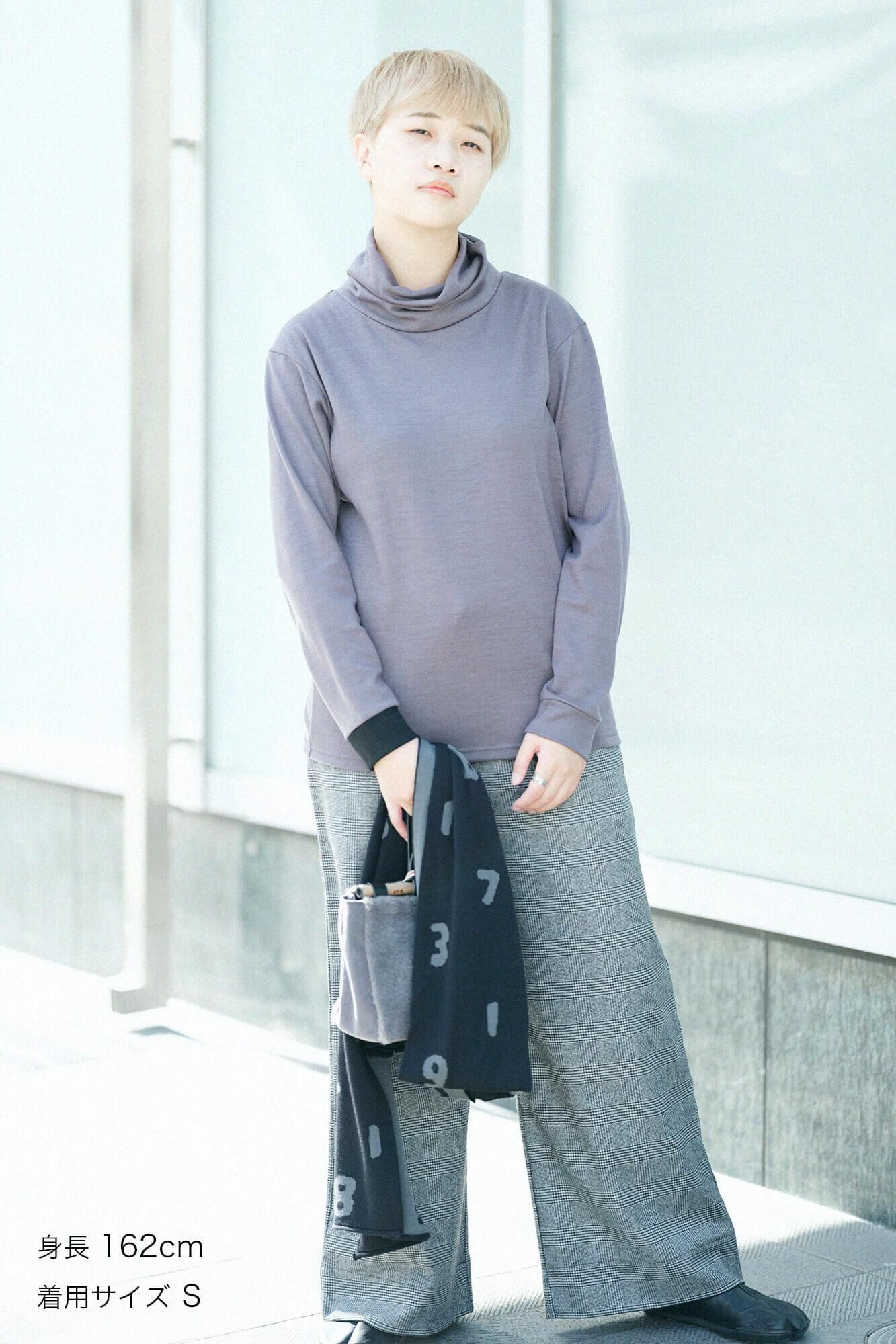 【預購】平針織 可洗羊毛 造型高領L/S長版上衣／灰炭色（※預計於12月9日左右發貨）