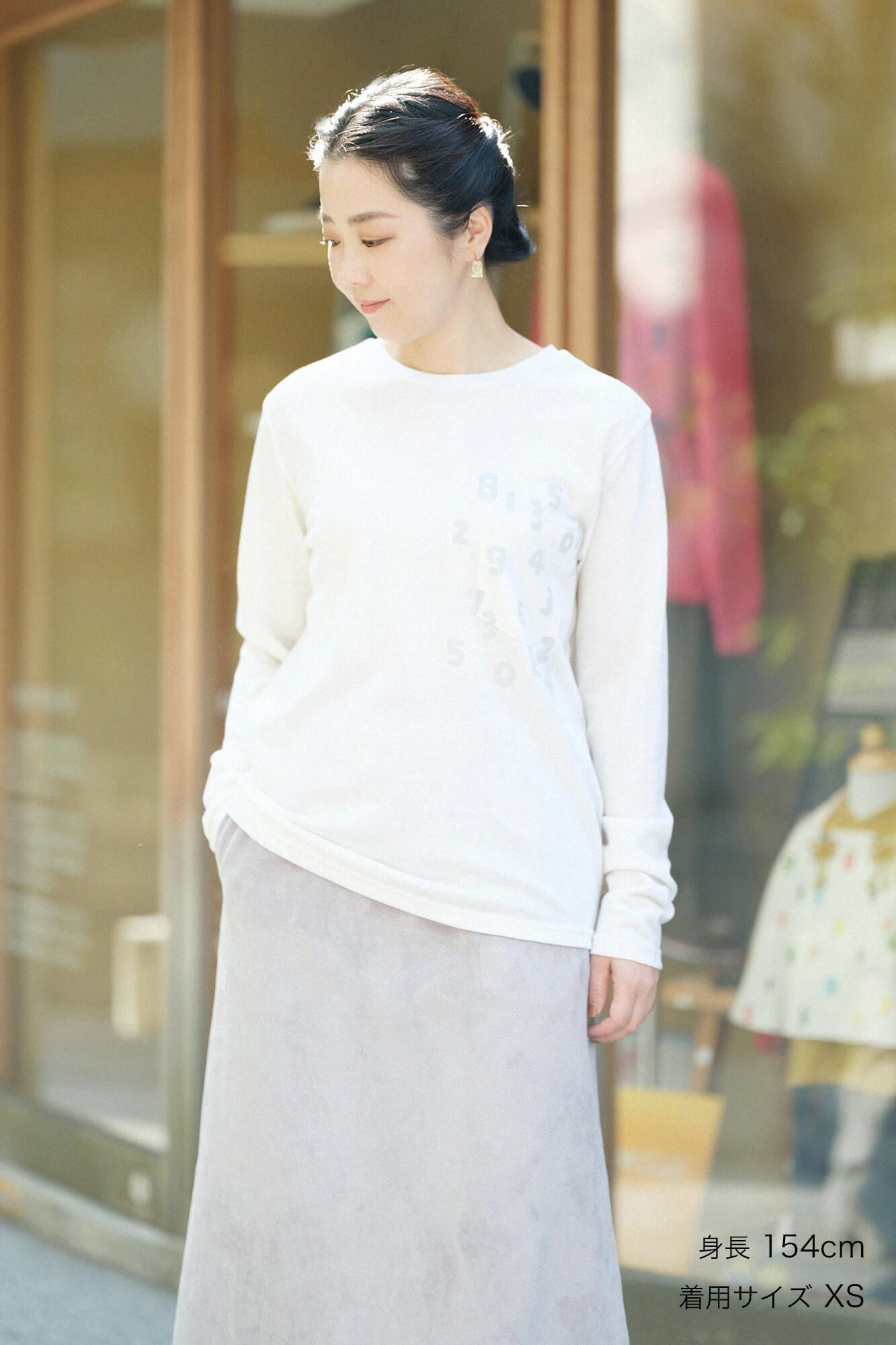 ウォッシャブルウール天竺 長袖ポケットTシャツ／鳥の子色（とりのこいろ）