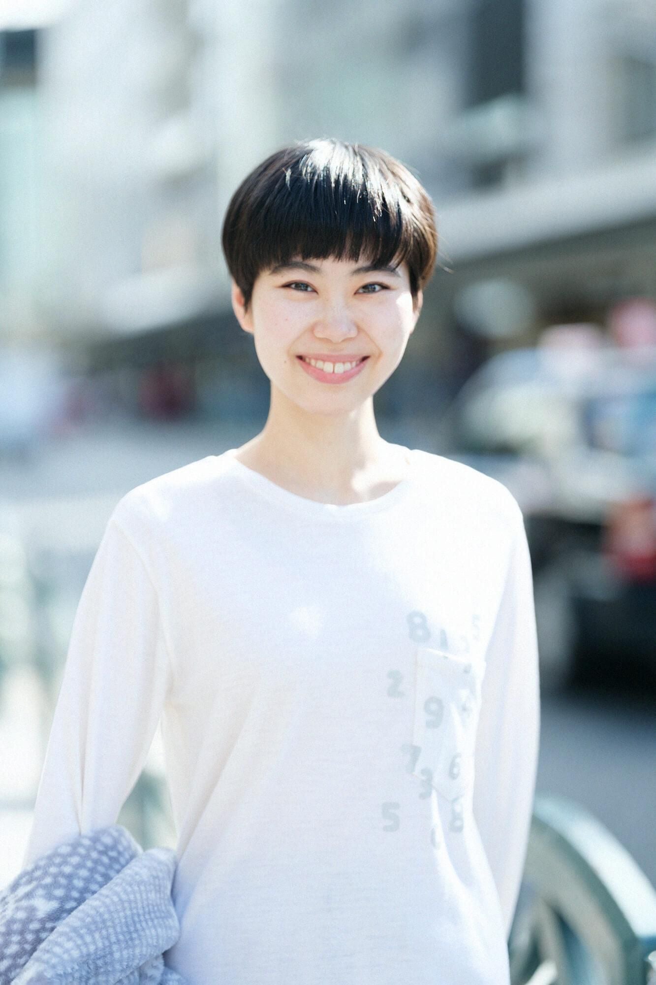 ウォッシャブルウール天竺 長袖ポケットTシャツ／鳥の子色（とりのこいろ）