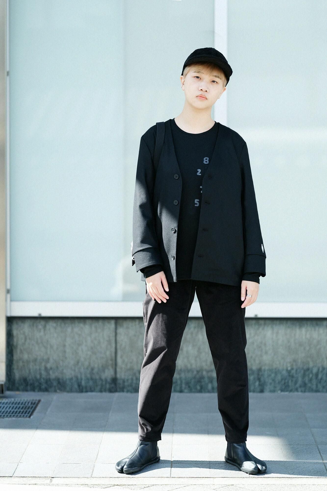 ウォッシャブルウール天竺 長袖ポケットTシャツ／濡羽色（ぬればいろ）