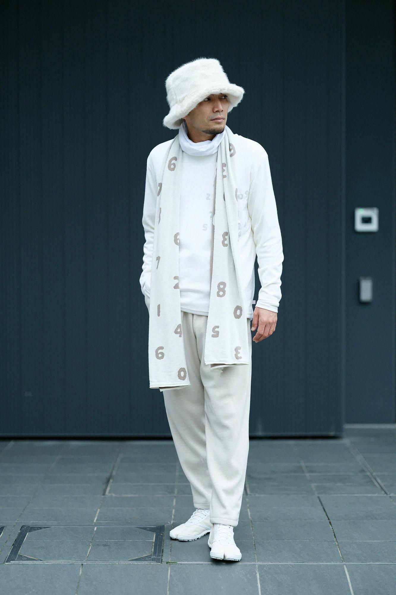 スーパー140'sジャカード マフラー／SO-SU-U 生白（きじろ）