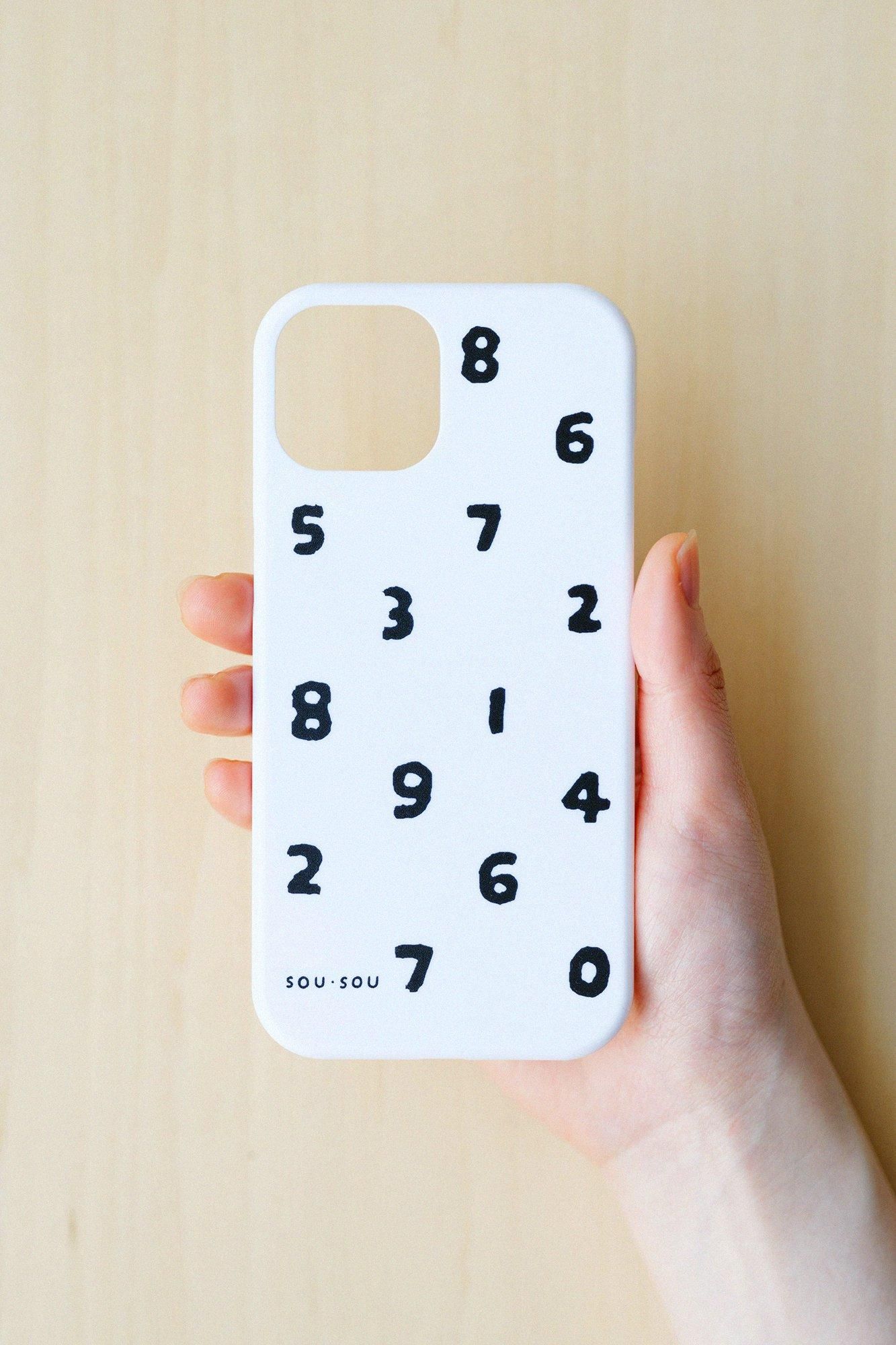 iPhone Cover Case / SO-SU-U White