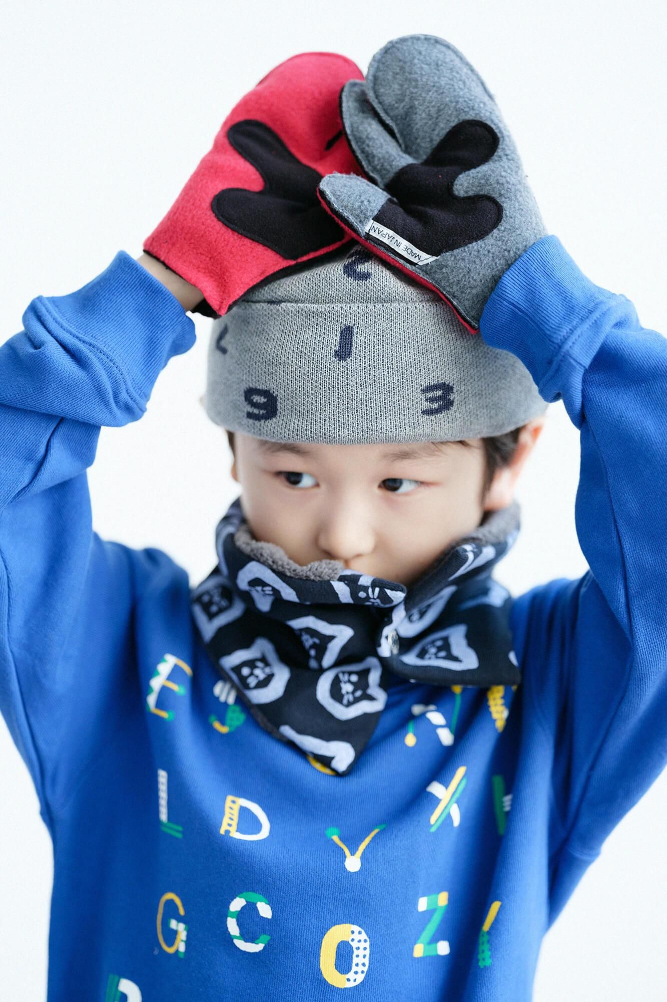 ●三指手套（兒童用）／紅色和黑色