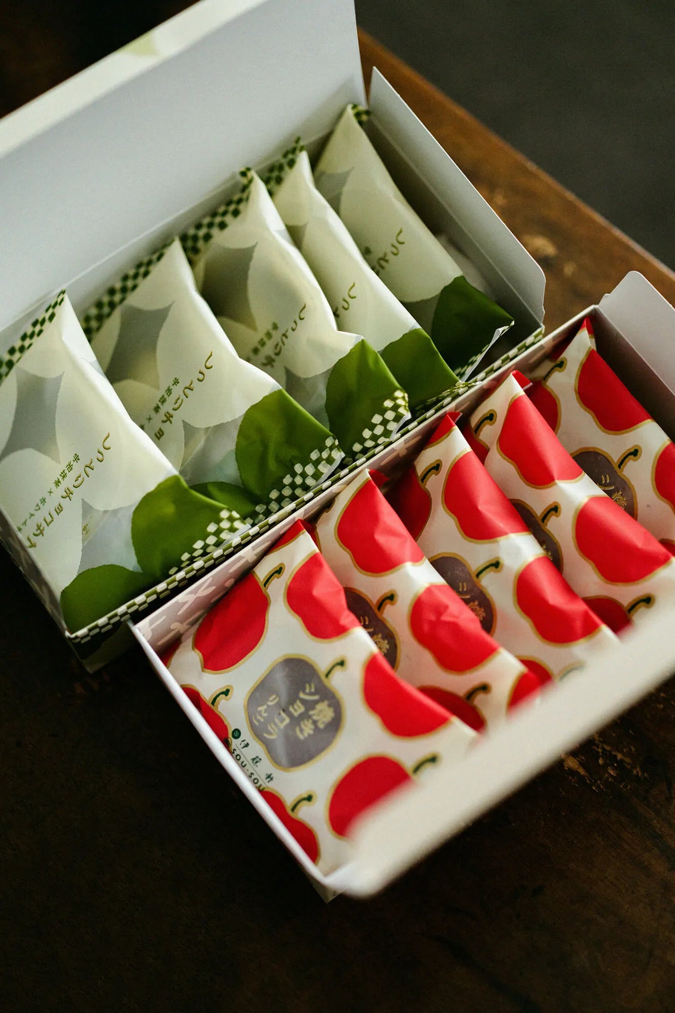 Itoken xSOU・SOU/ 촉촉한 초콜릿 세이블 Uji Matcha x 화이트 초콜릿 (상자에 5 개)