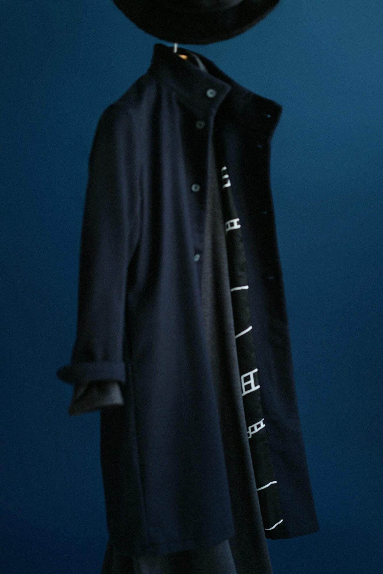 net限定】カシミヤ混 梳毛（そもう） スタンドカラー ロングコート／深