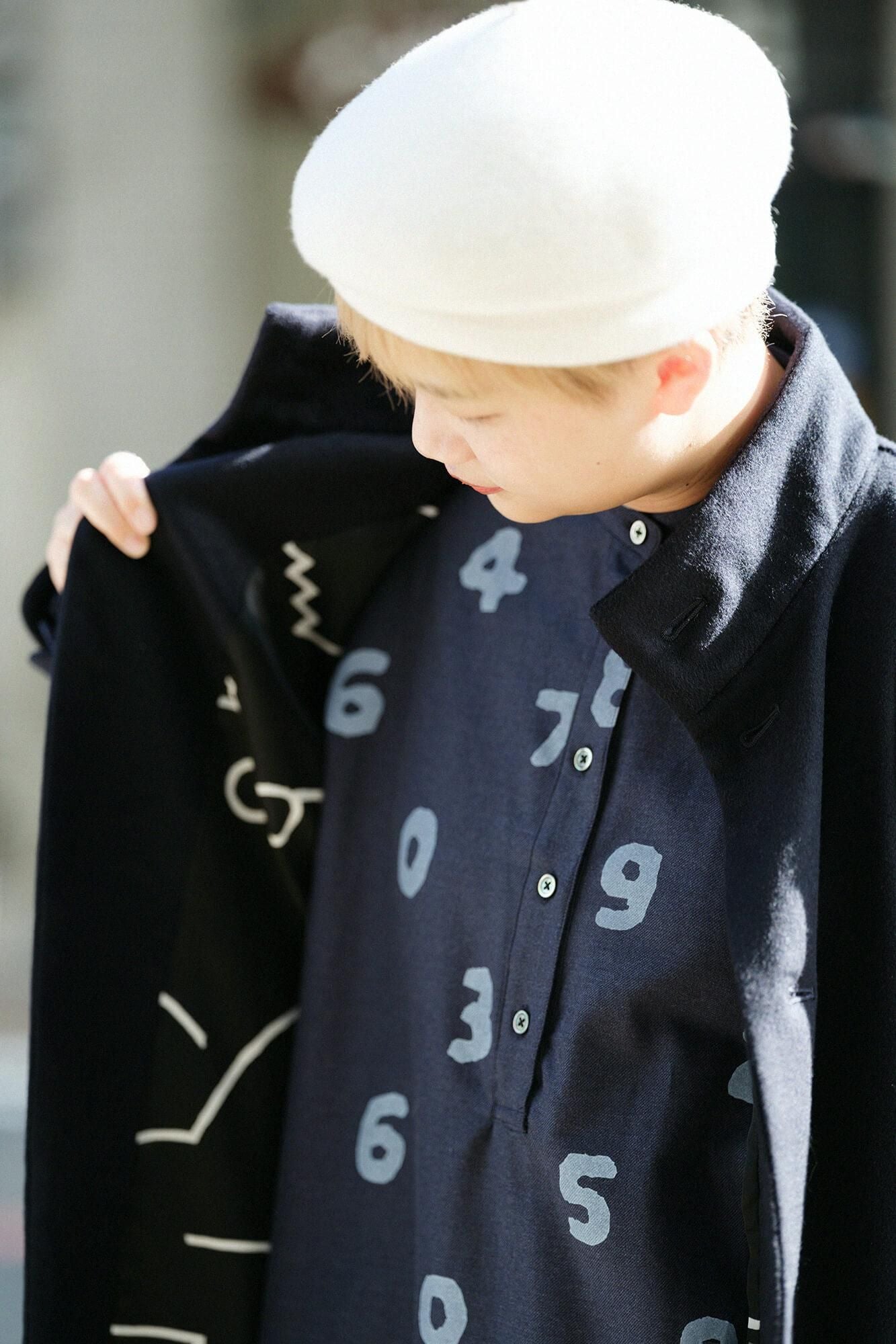 カシミヤ混 梳毛（そもう） スタンドカラー ロングコート／深紺（しんこん）×茶利（ちゃり）