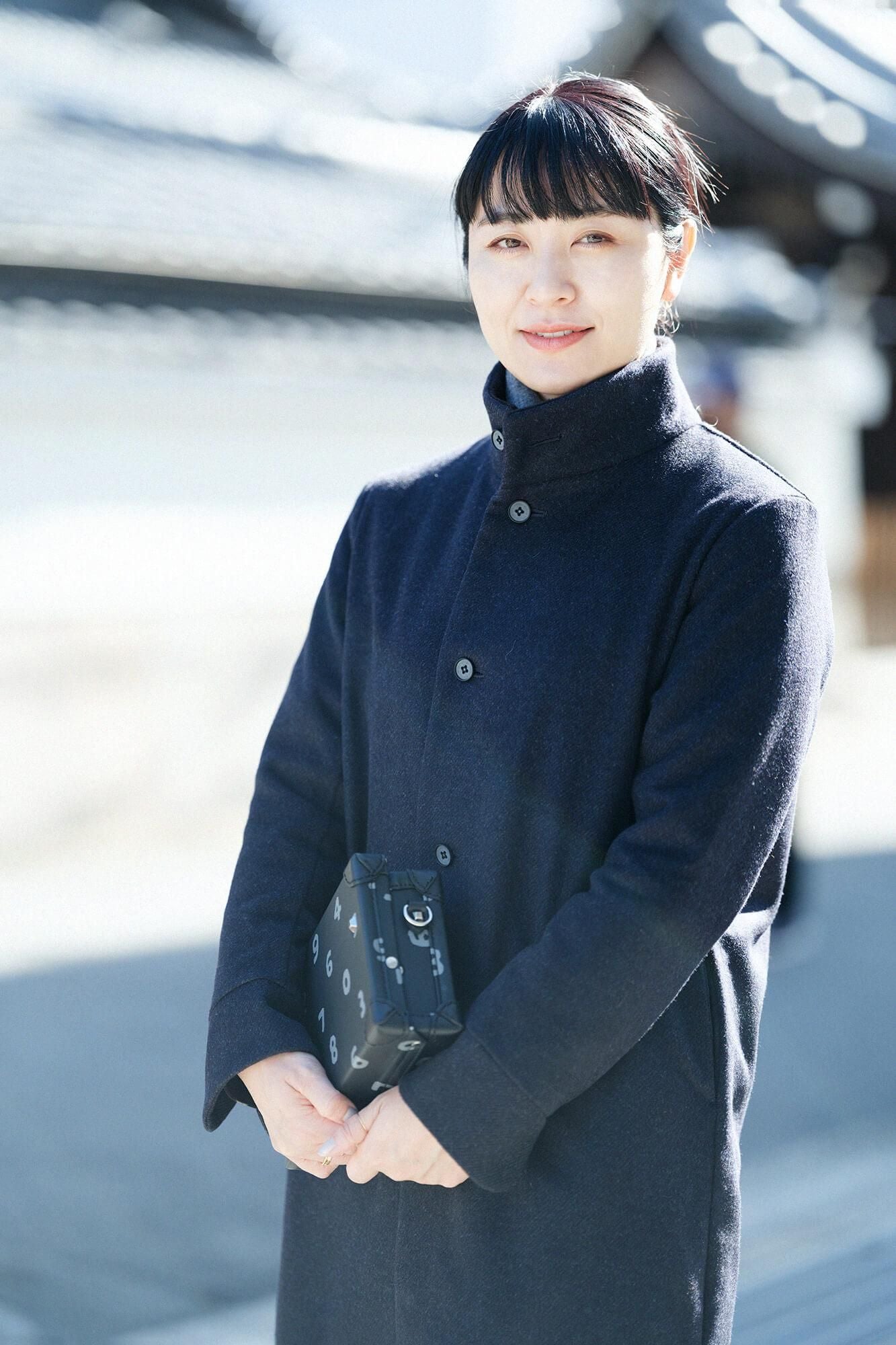 【官網限定20%OFF】羊絨混紡 梳毛 立領長外套／黑藍色（黑藍色）×茶利