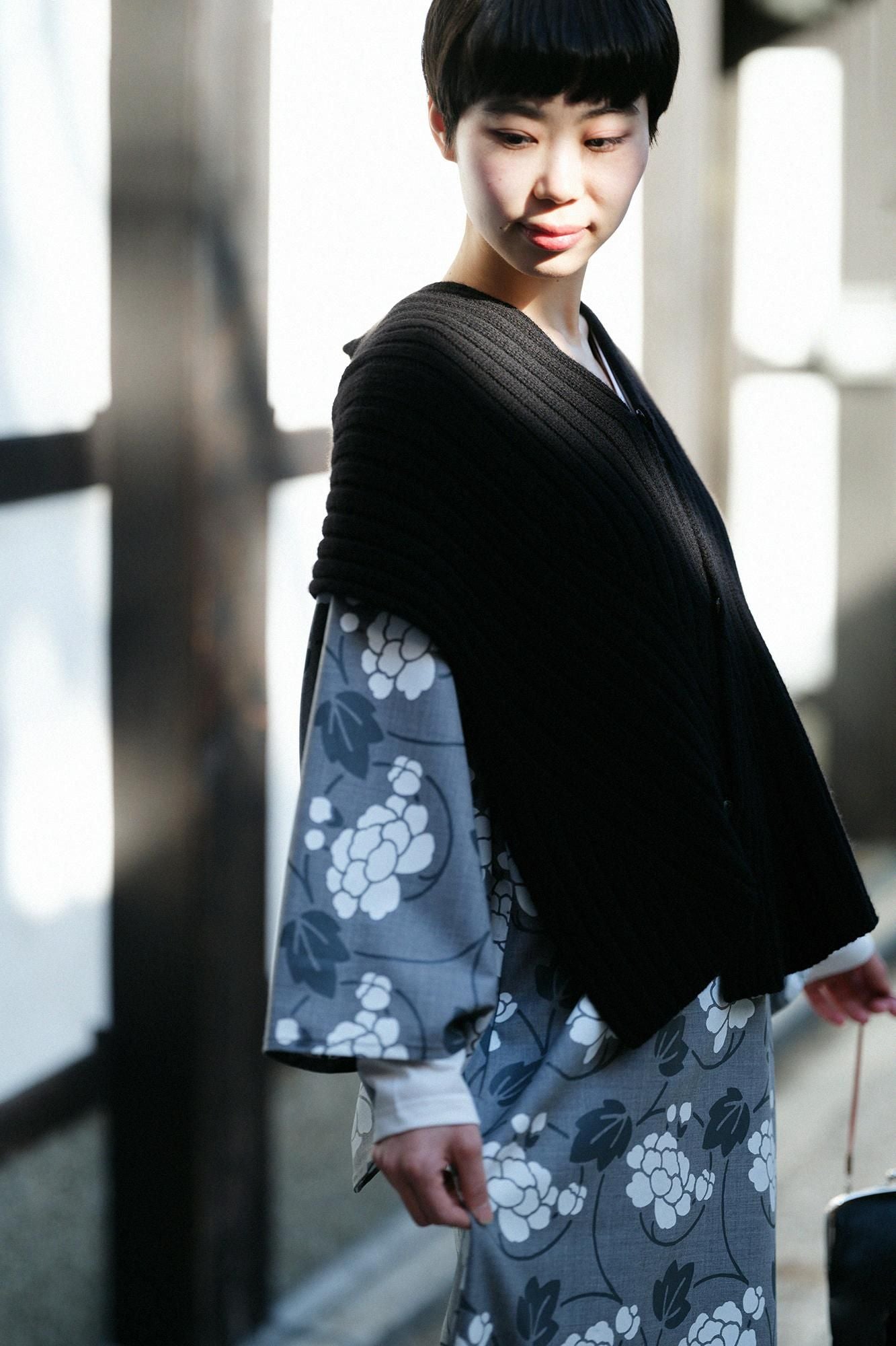 梳最差的（Somo）新鲜涂层的衣服（Mitateromo）长持久（Nagatake/Flower Arabesque）暗色（Nibiiro）