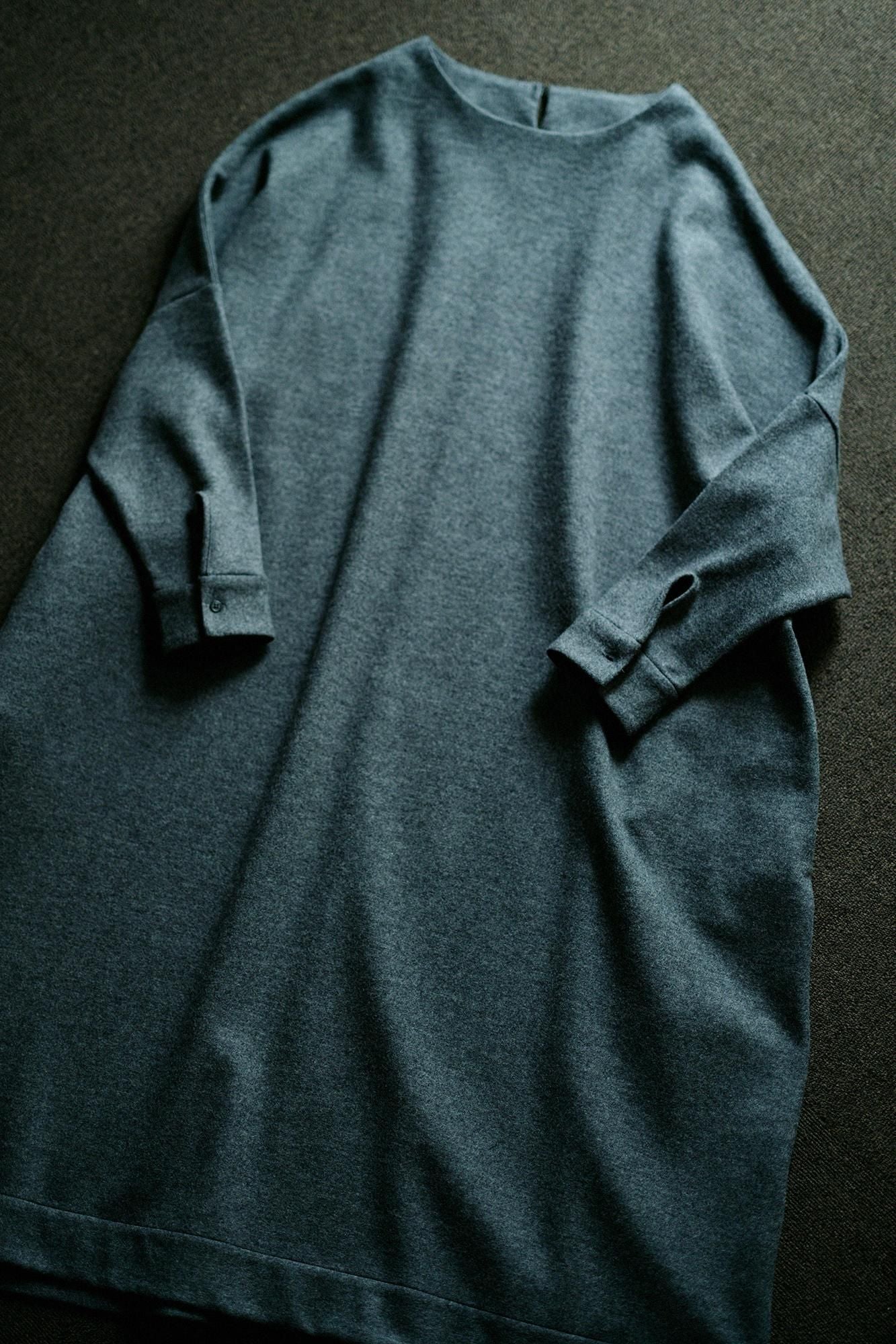 Combed Yarn Felted Interlock Knitting-Sided Knit Largo One-piece Dress Maxi Length / Grey Ink