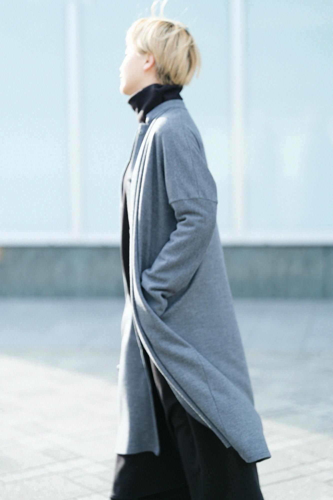 スーパー100'sウール 両面編（りょうめんあみ） スタンドカラー ライトコート／濃灰（こいはい）