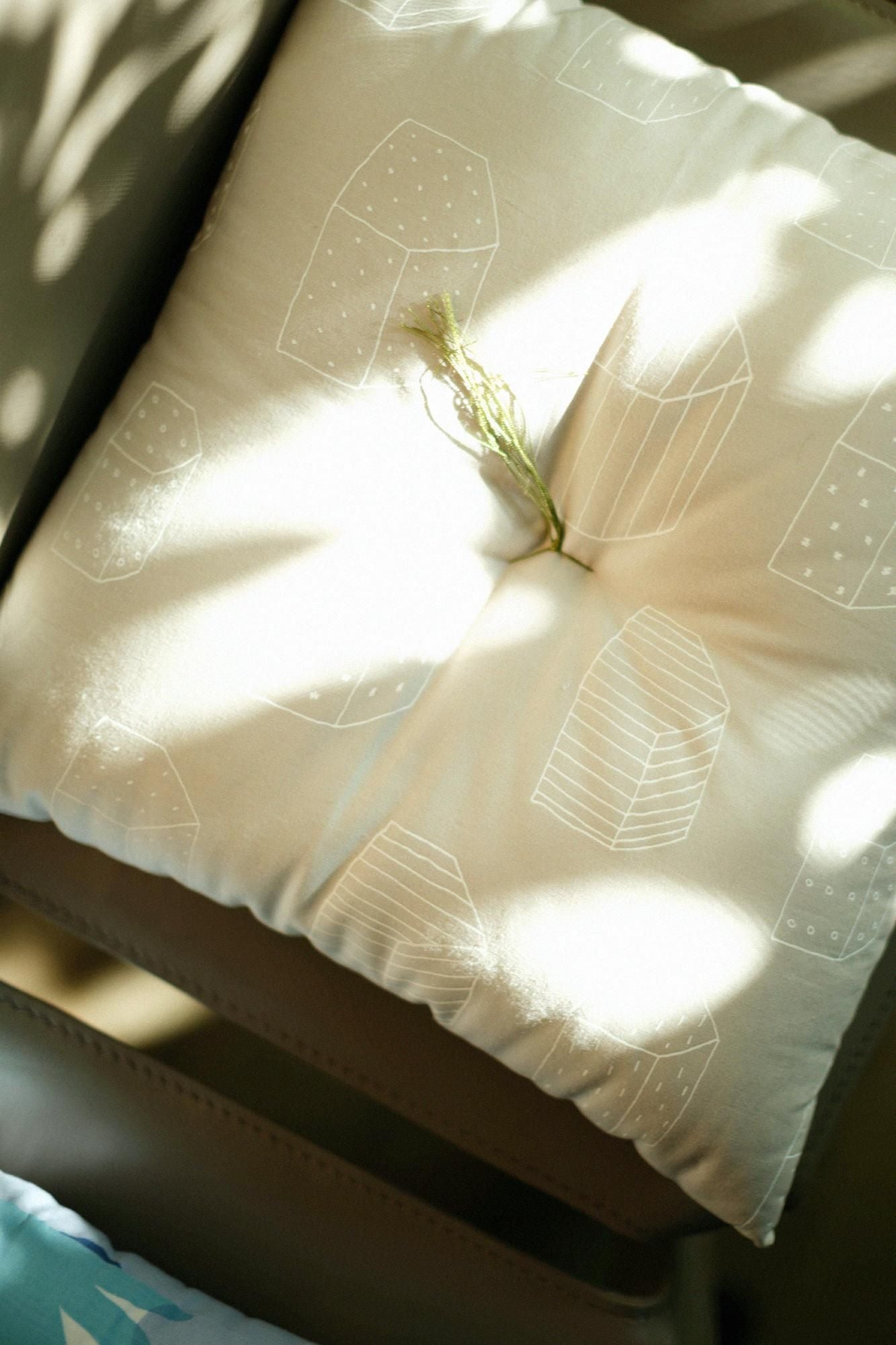 Coussin sou ・ sou kyoto (tissage nature du 20e-nombre) / maison (shuraku) [※ livraison d'environ 3 semaines]